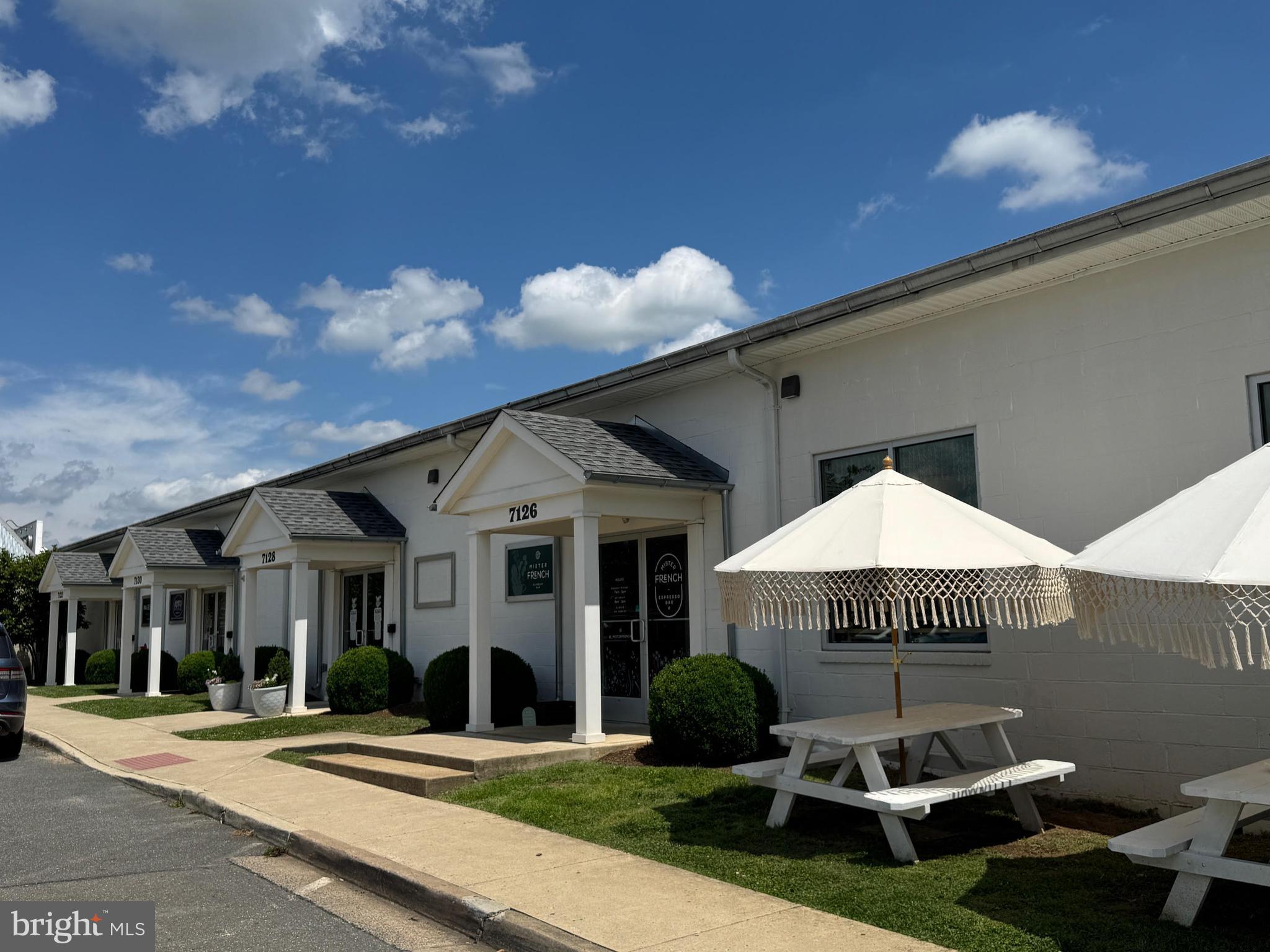 VINT HILL - Residential