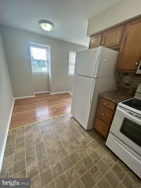 101 RELIANCE CIRCLE 2ND FLOOR