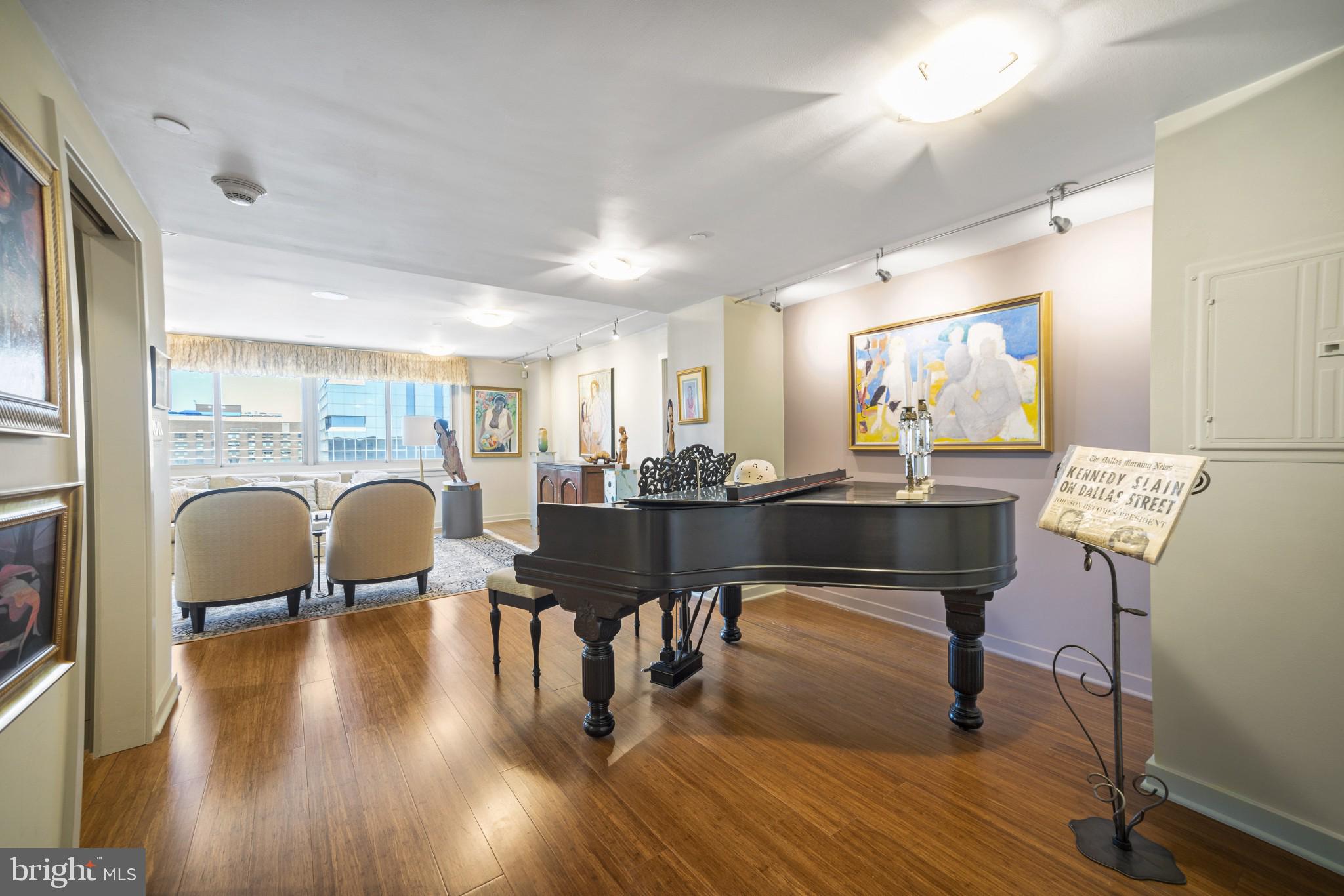 CENTER CITY - Residential