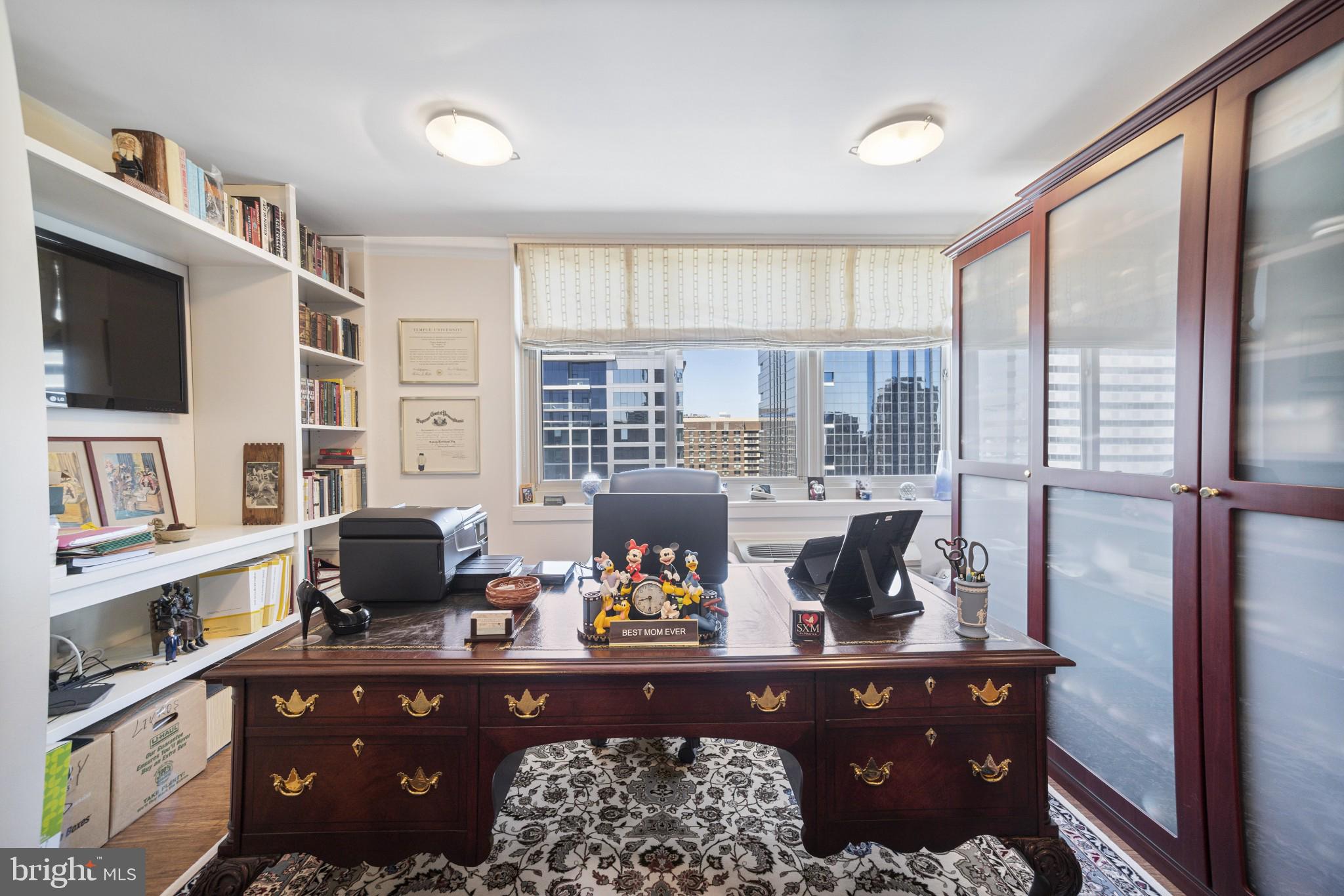 CENTER CITY - Residential