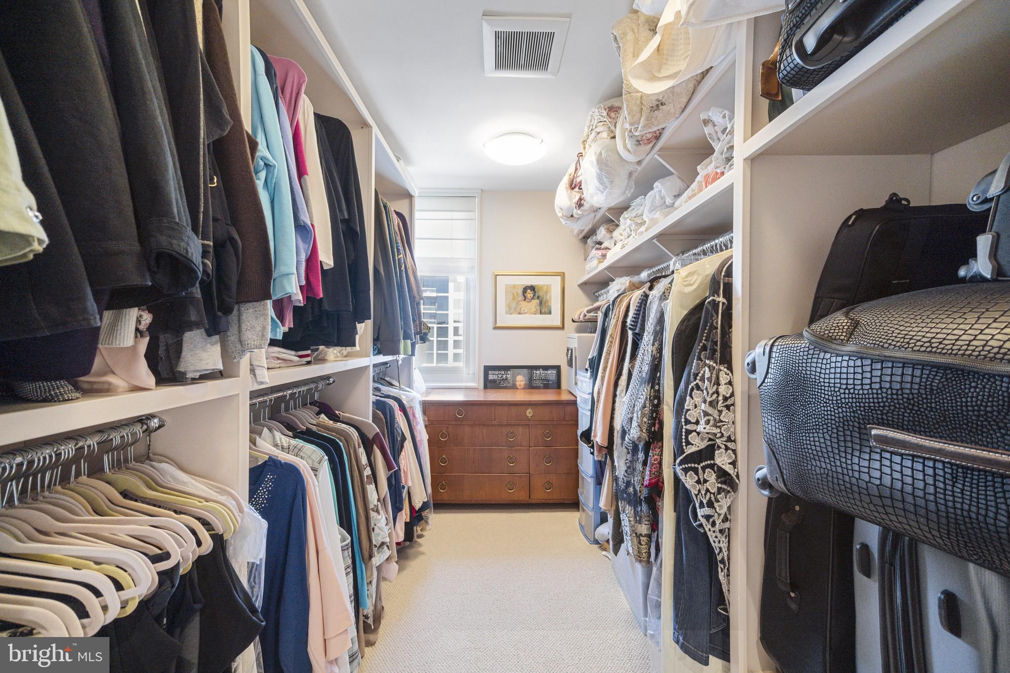 CENTER CITY - Residential