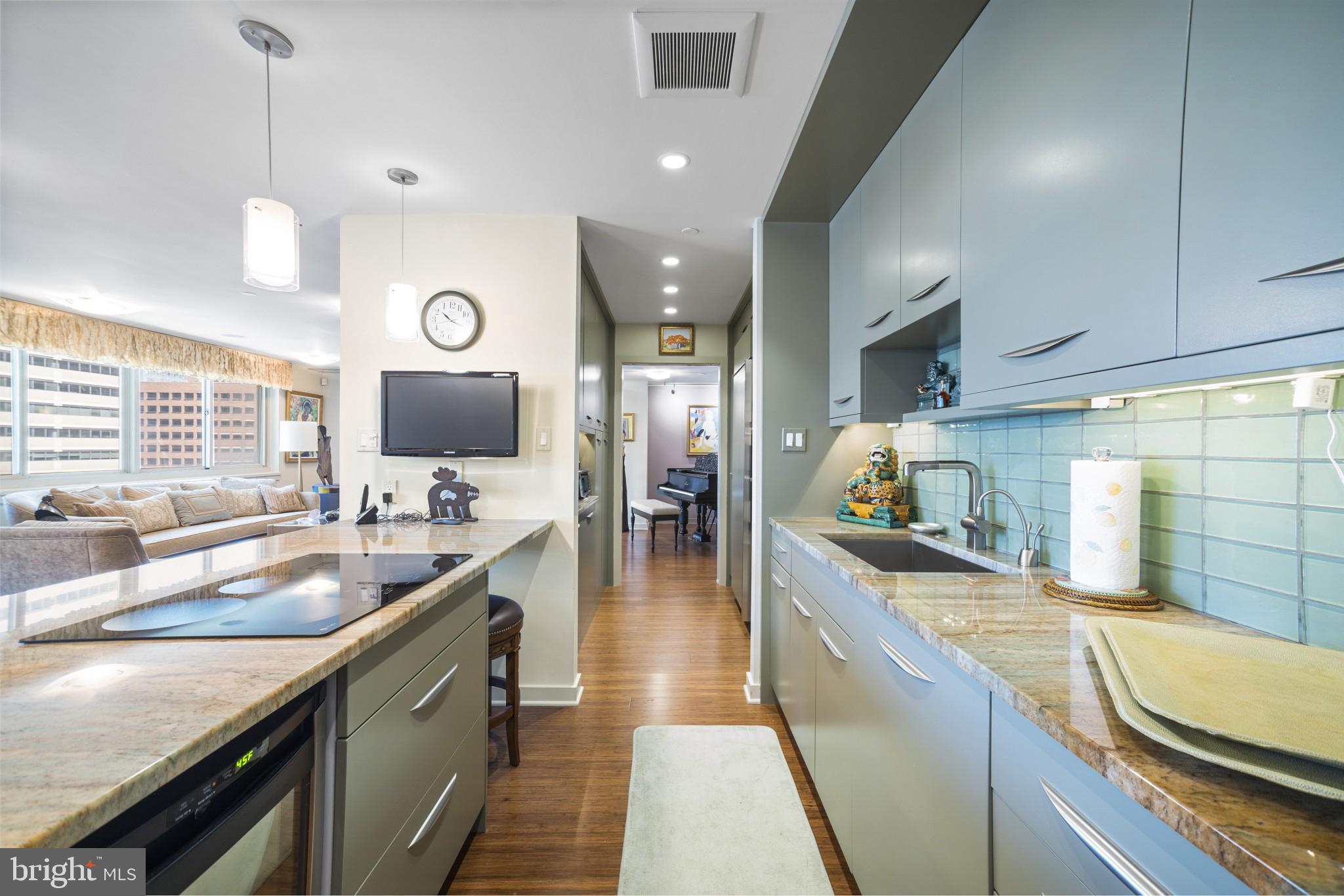 CENTER CITY - Residential