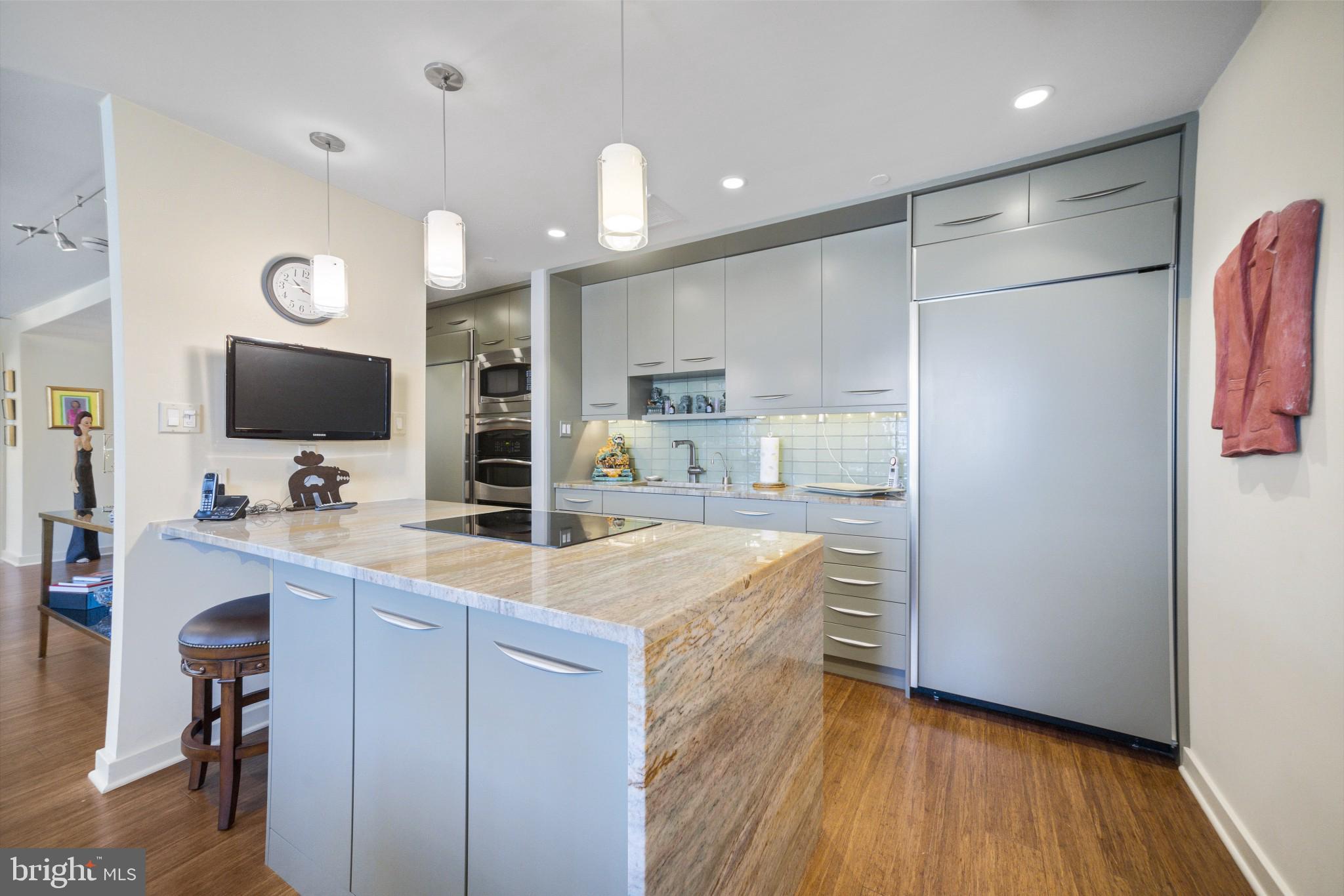 CENTER CITY - Residential