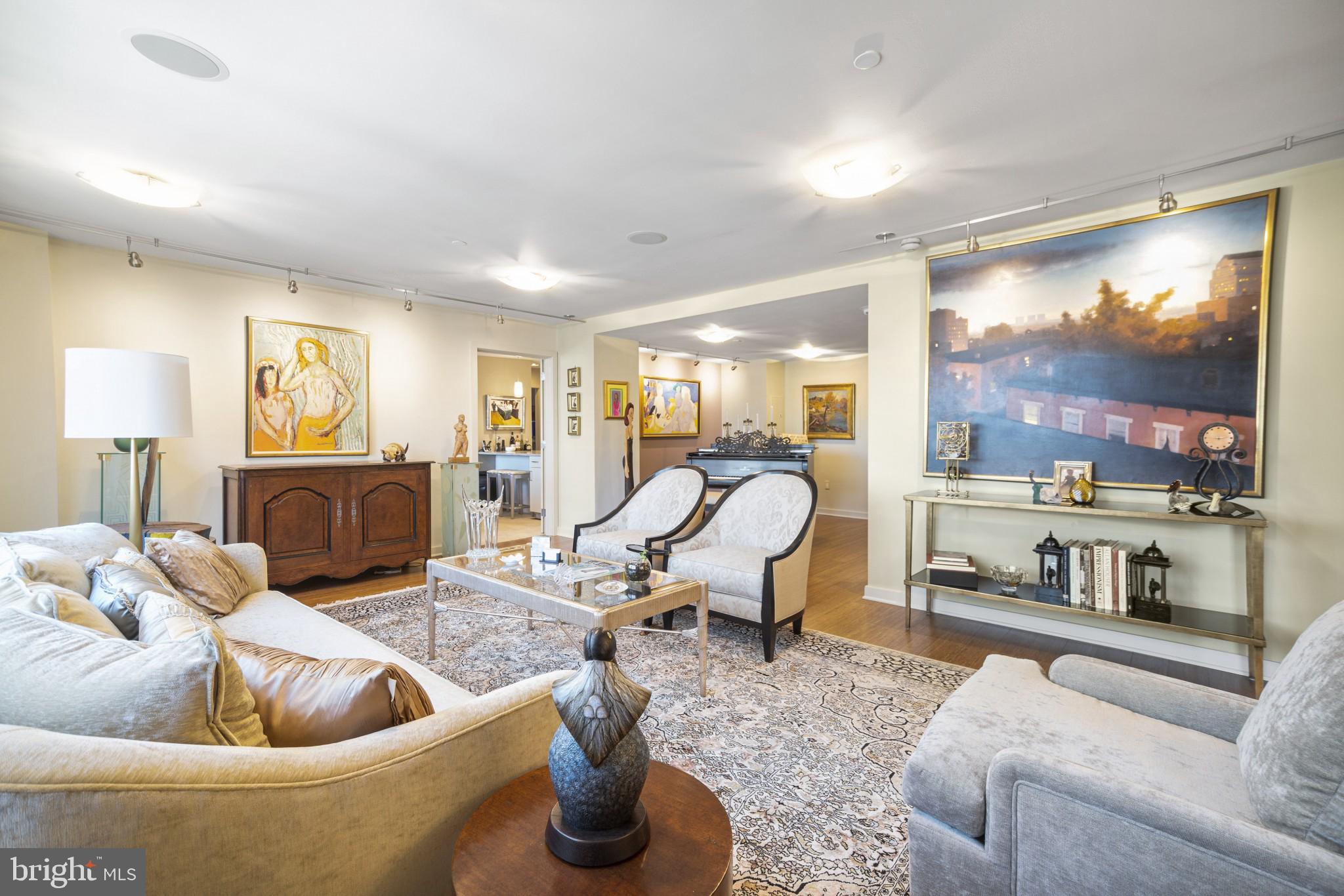 CENTER CITY - Residential