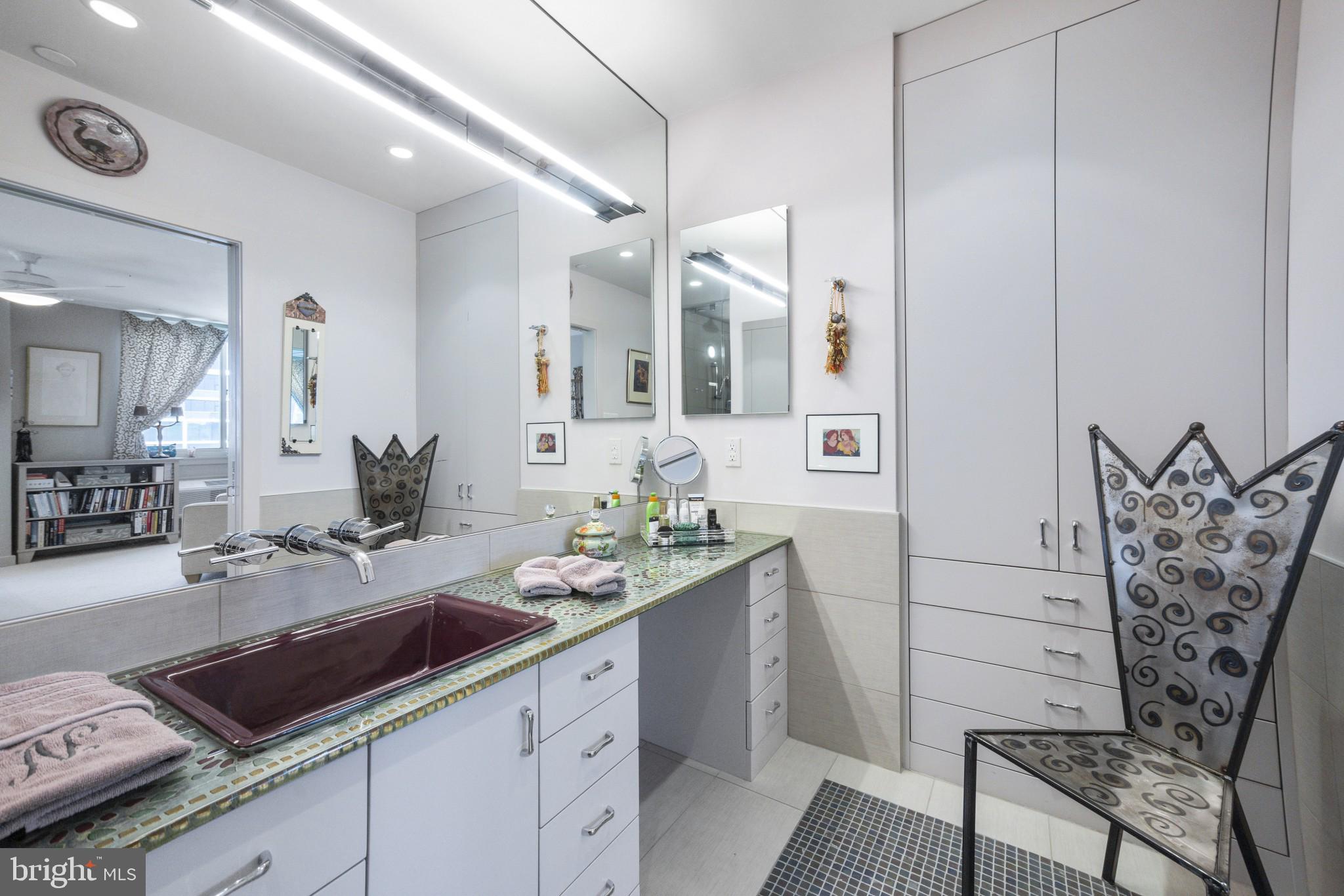 CENTER CITY - Residential