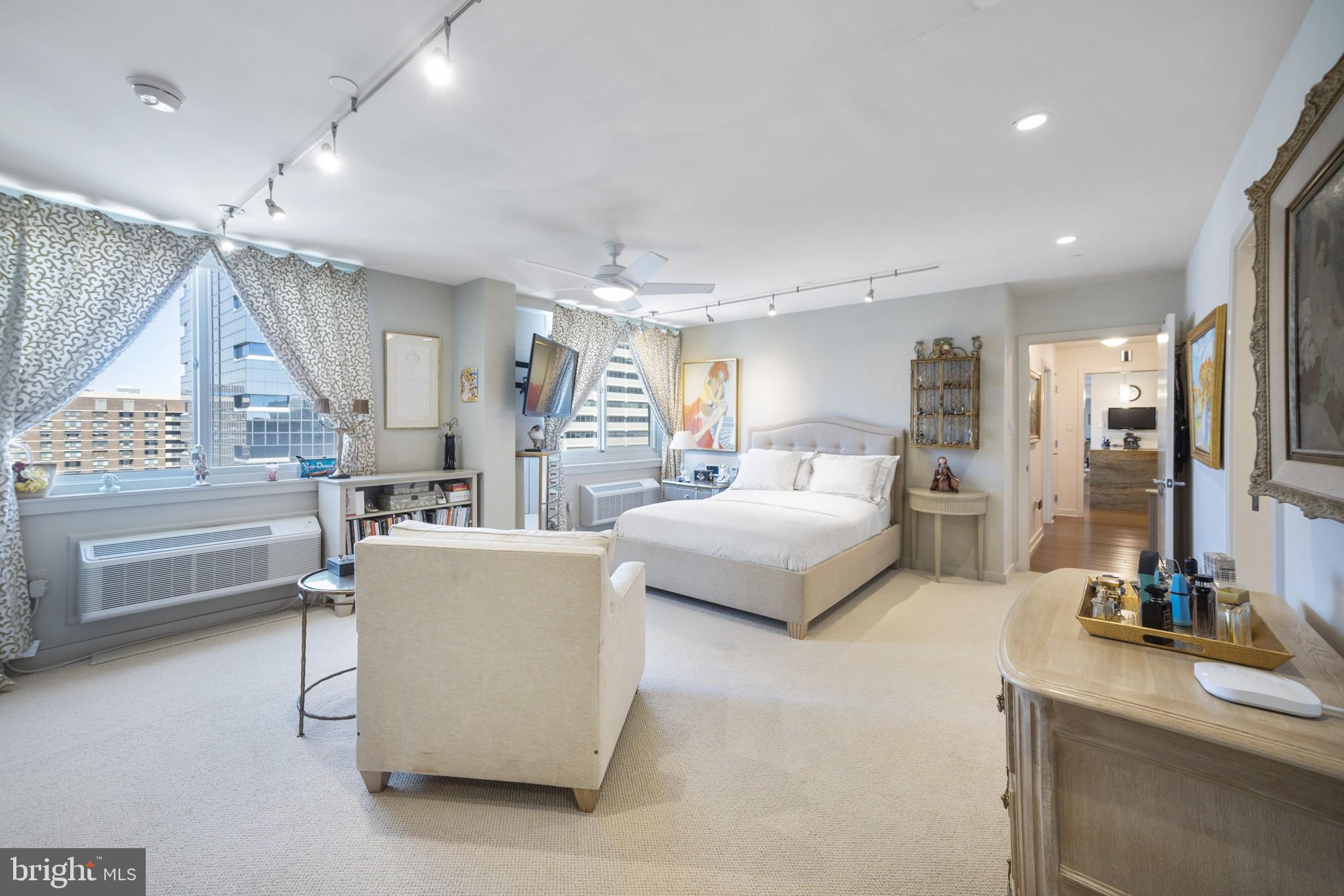 CENTER CITY - Residential