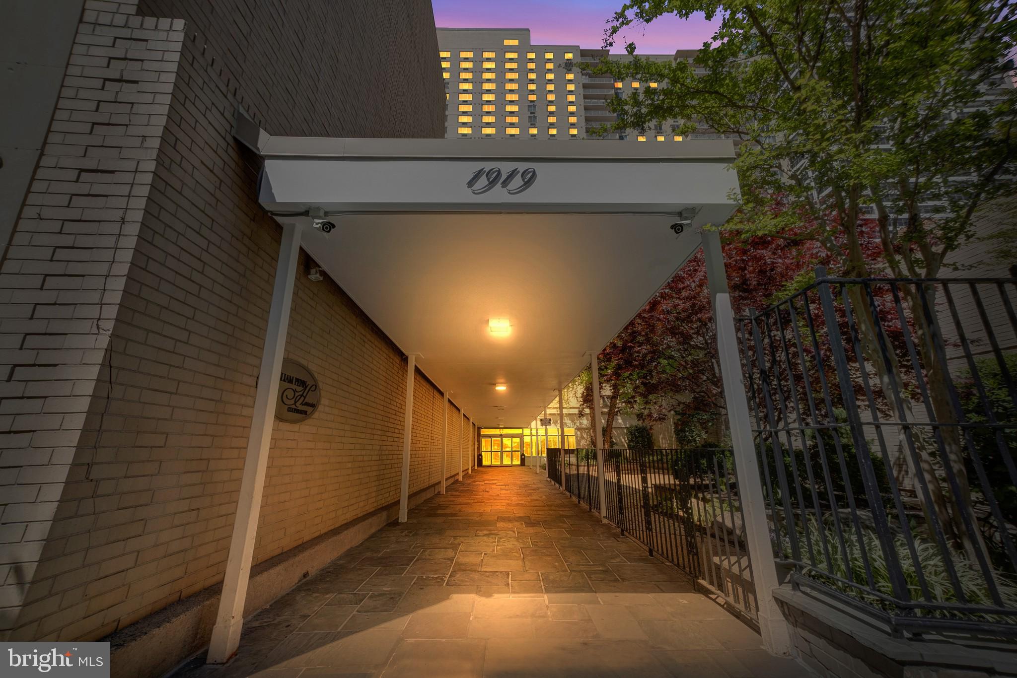 CENTER CITY - Residential