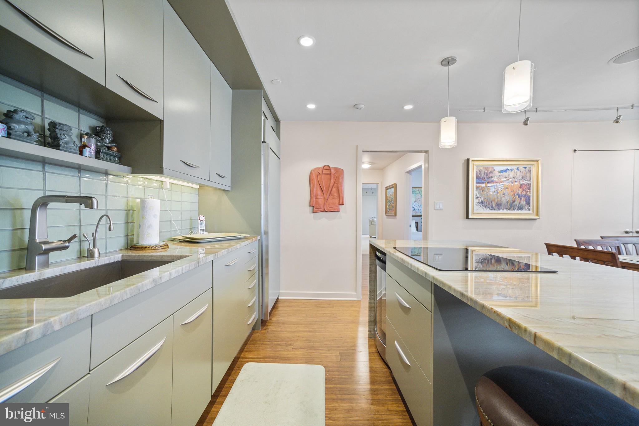 CENTER CITY - Residential