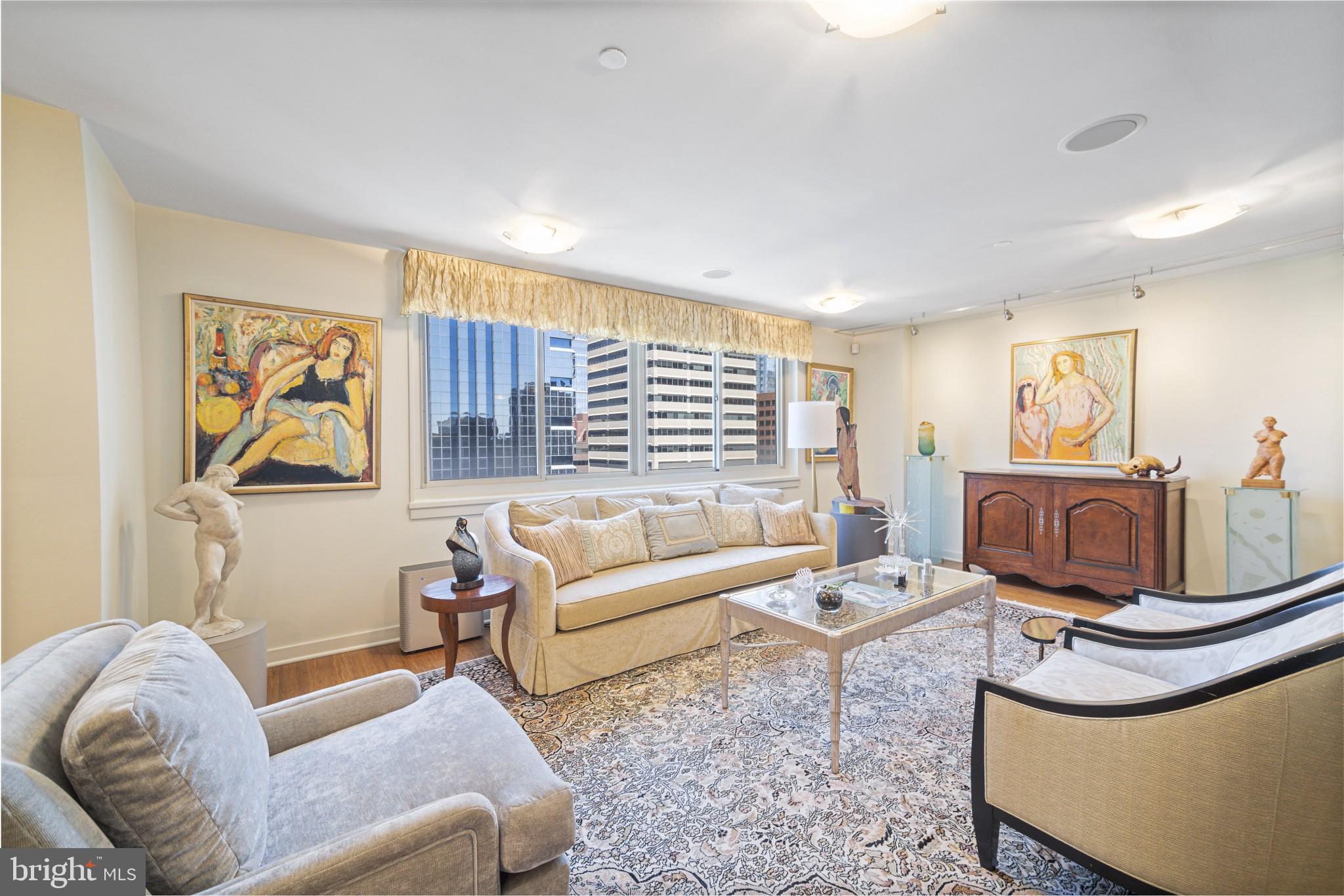 CENTER CITY - Residential