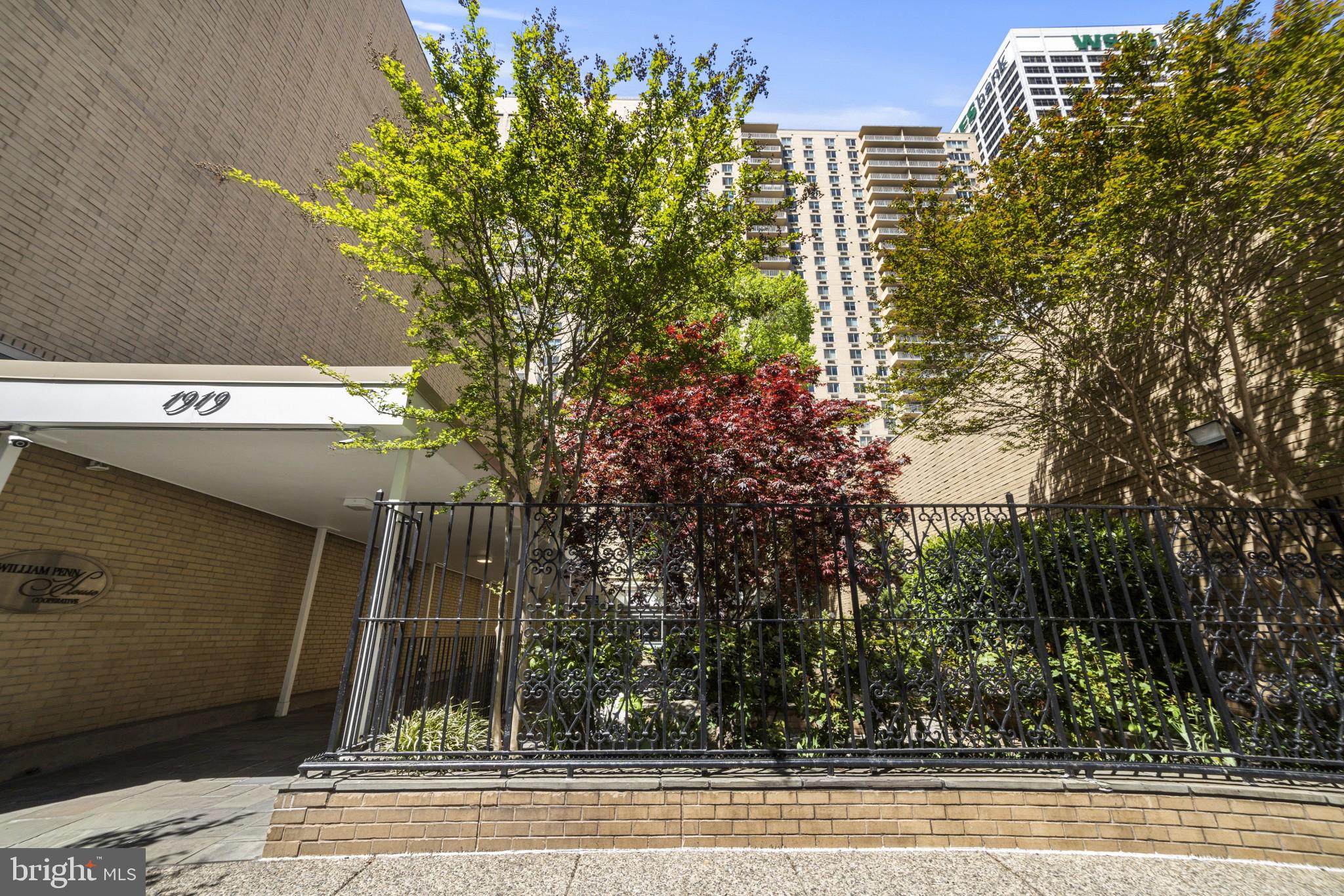 CENTER CITY - Residential