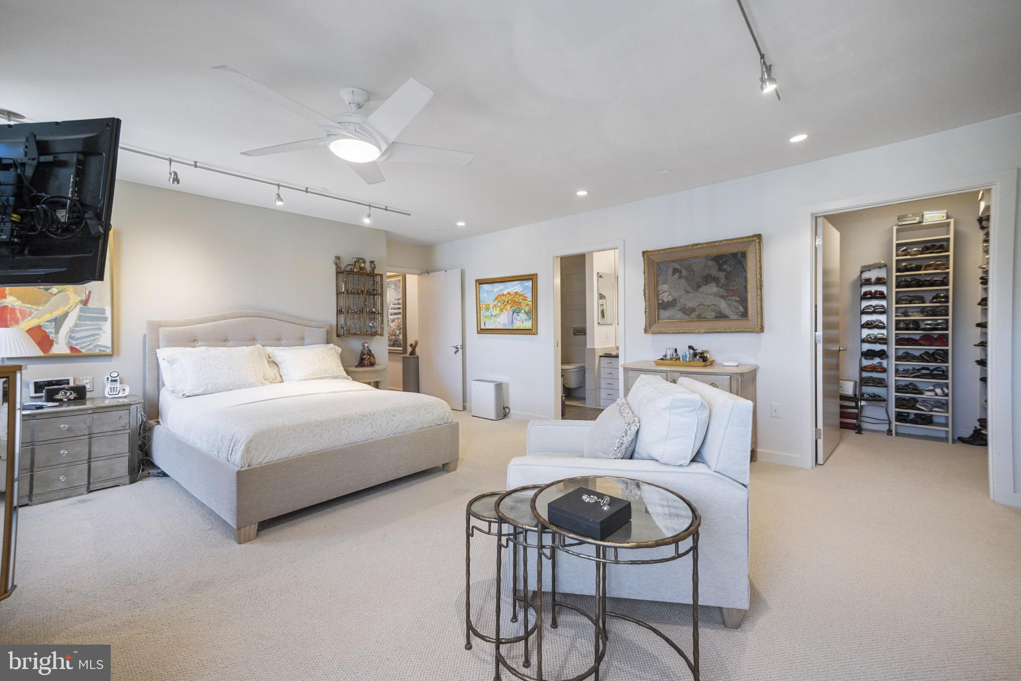 CENTER CITY - Residential