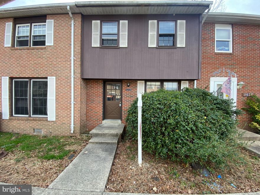 Presenting a charming townhouse with a well-designed layout. The main floor features a bathroom and a living area with new laminate flooring, offering a modern, low-maintenance feel. The kitchen includes tile flooring, ample counter space, and plenty of cabinetry, along with a sliding door that leads to a private back patio, perfect for outdoor relaxation.

Upstairs, you'll find three spacious bedrooms with new carpeted flooring and ample closet space. The second-level bathroom is easily accessible from the hallway, serving the three bedrooms.

Conveniently situated near NSWC Dahlgren, Rt 301, and Nice Bridge, this property is also within walking distance of a variety of retail and dining options.

CREDIT: Good Credit Required
PETS: Yes, case-by-case
PET FEE: $450/pet non-refundable fee
VOUCHERS: Housing Choice Vouchers accepted 
UTILITIES: Tenant Pays All
APPLICATION FEE: $60 per applicant
SECURITY DEPOSIT: Minimum One month's rent (Please note that in certain cases, a double deposit may be required)
RESIDENT BENEFIT PACKAGE: $25/month
LEASING FEE: $125 One time due with Move-in Funds.