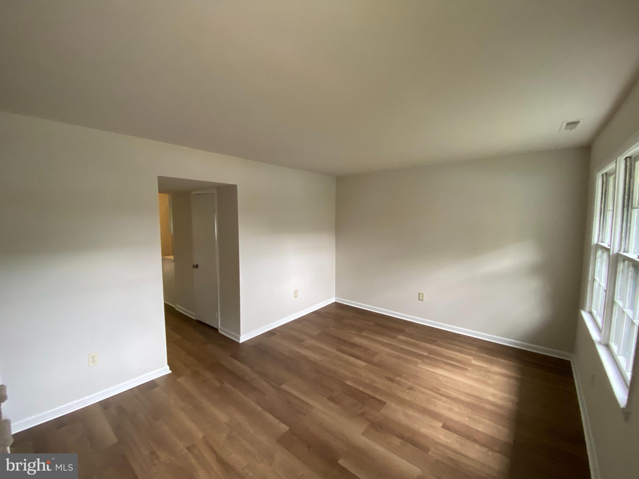 HERITAGE COURT - Residential Lease