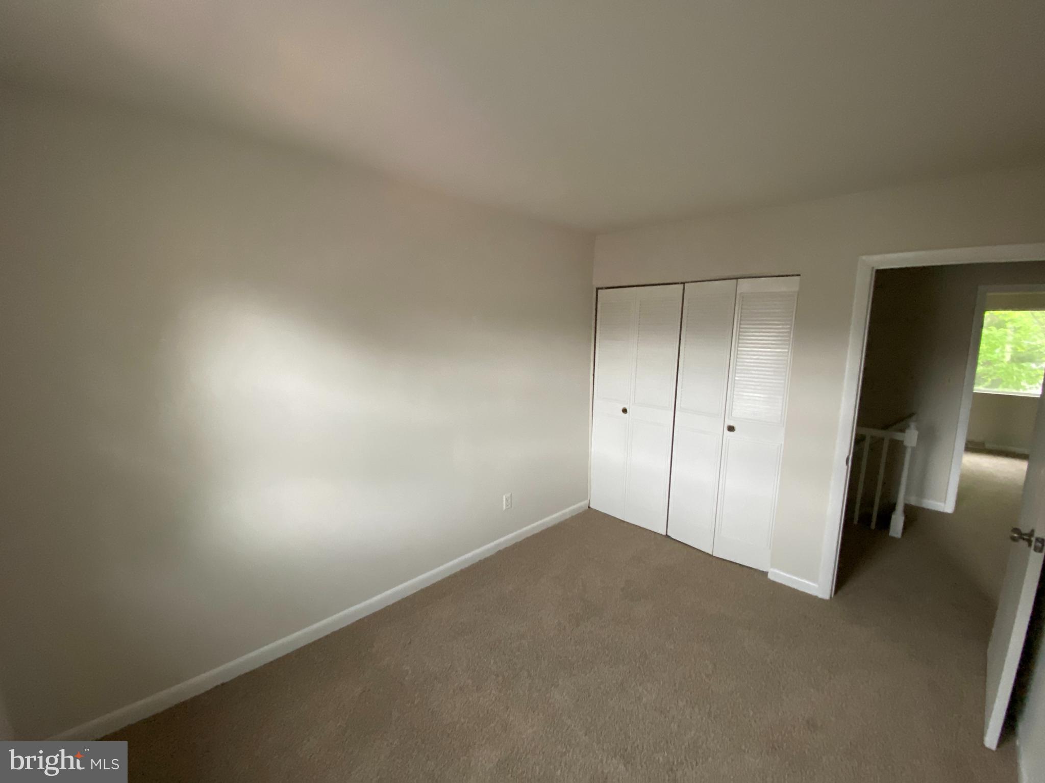 HERITAGE COURT - Residential Lease