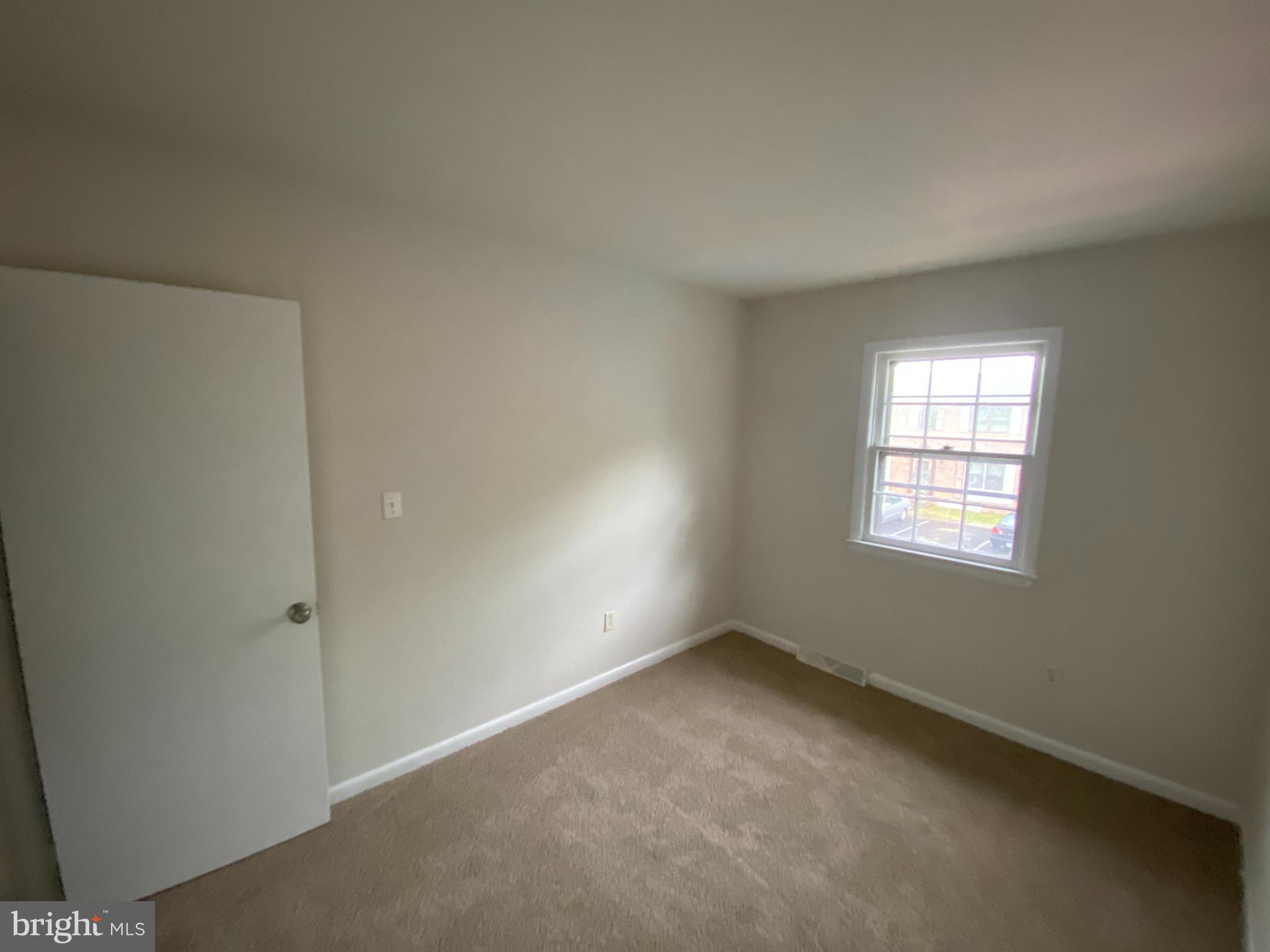 HERITAGE COURT - Residential Lease