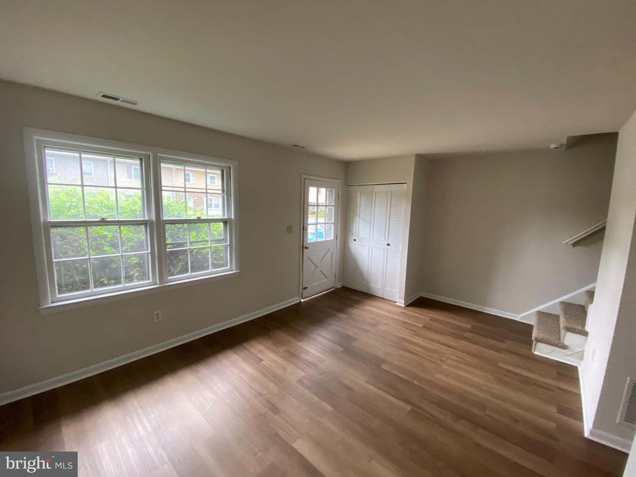 HERITAGE COURT - Residential Lease