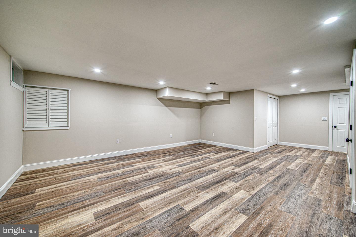 VALLEYBROOK - Residential