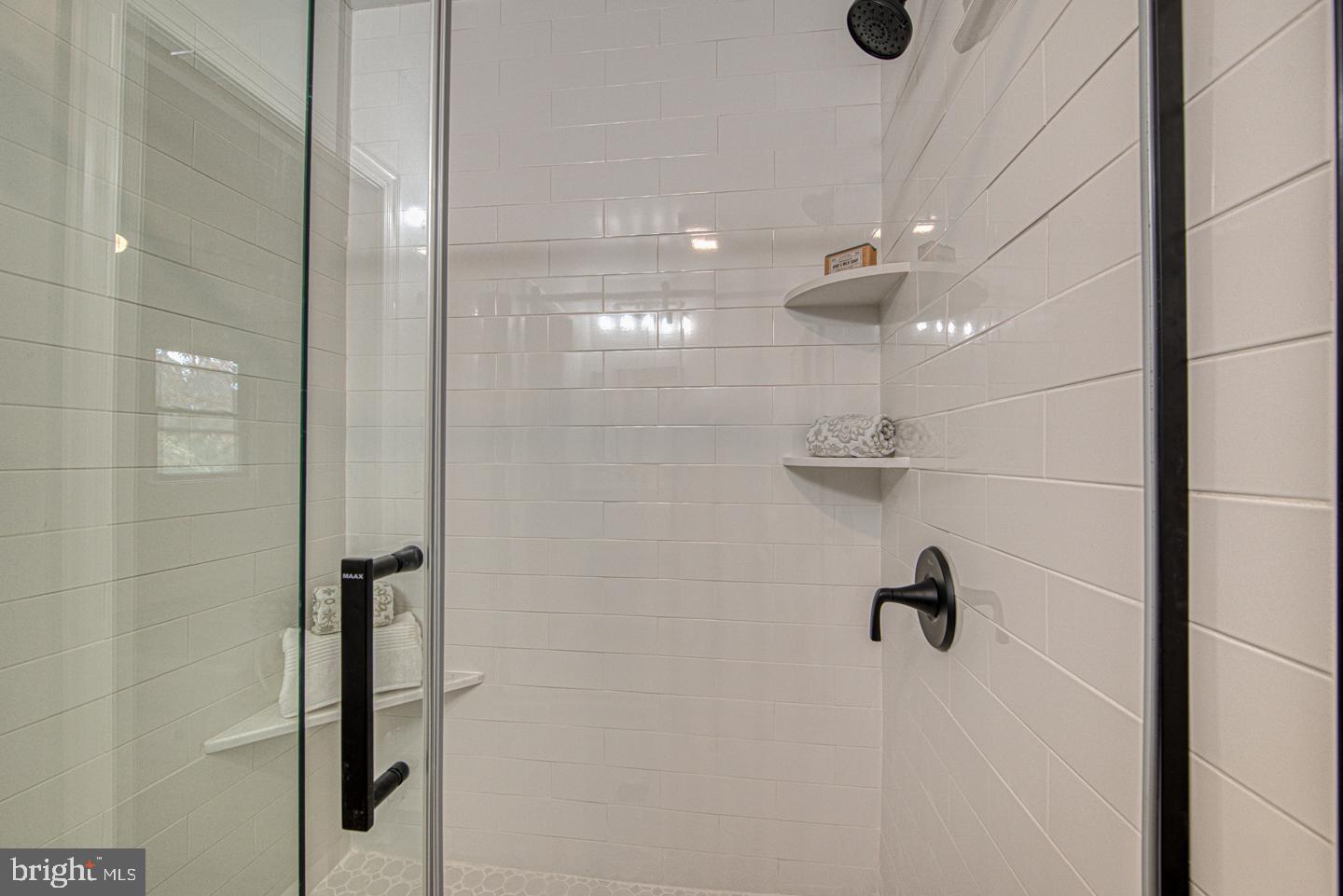 VALLEYBROOK - Residential