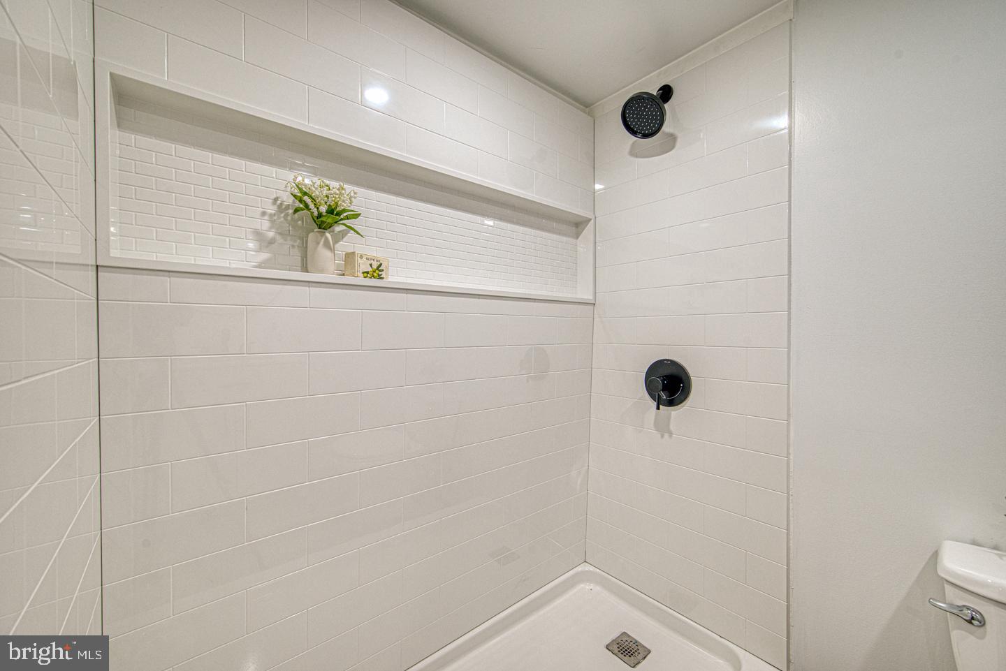 VALLEYBROOK - Residential