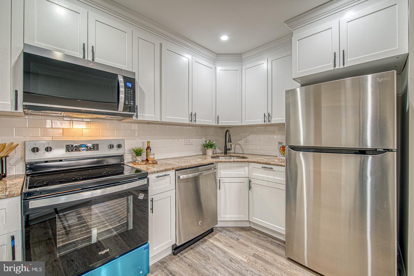 VALLEYBROOK - Residential