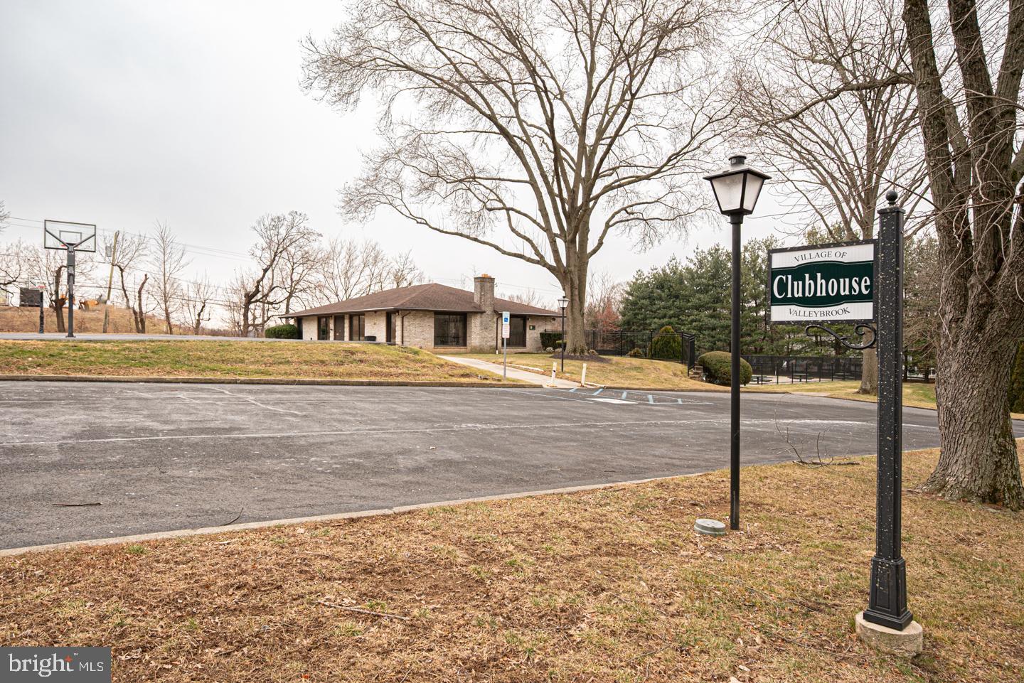 VALLEYBROOK - Residential