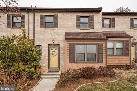Photo of 261 Bishop Drive, ASTON, PA 19014 (MLS # PADE2106376)