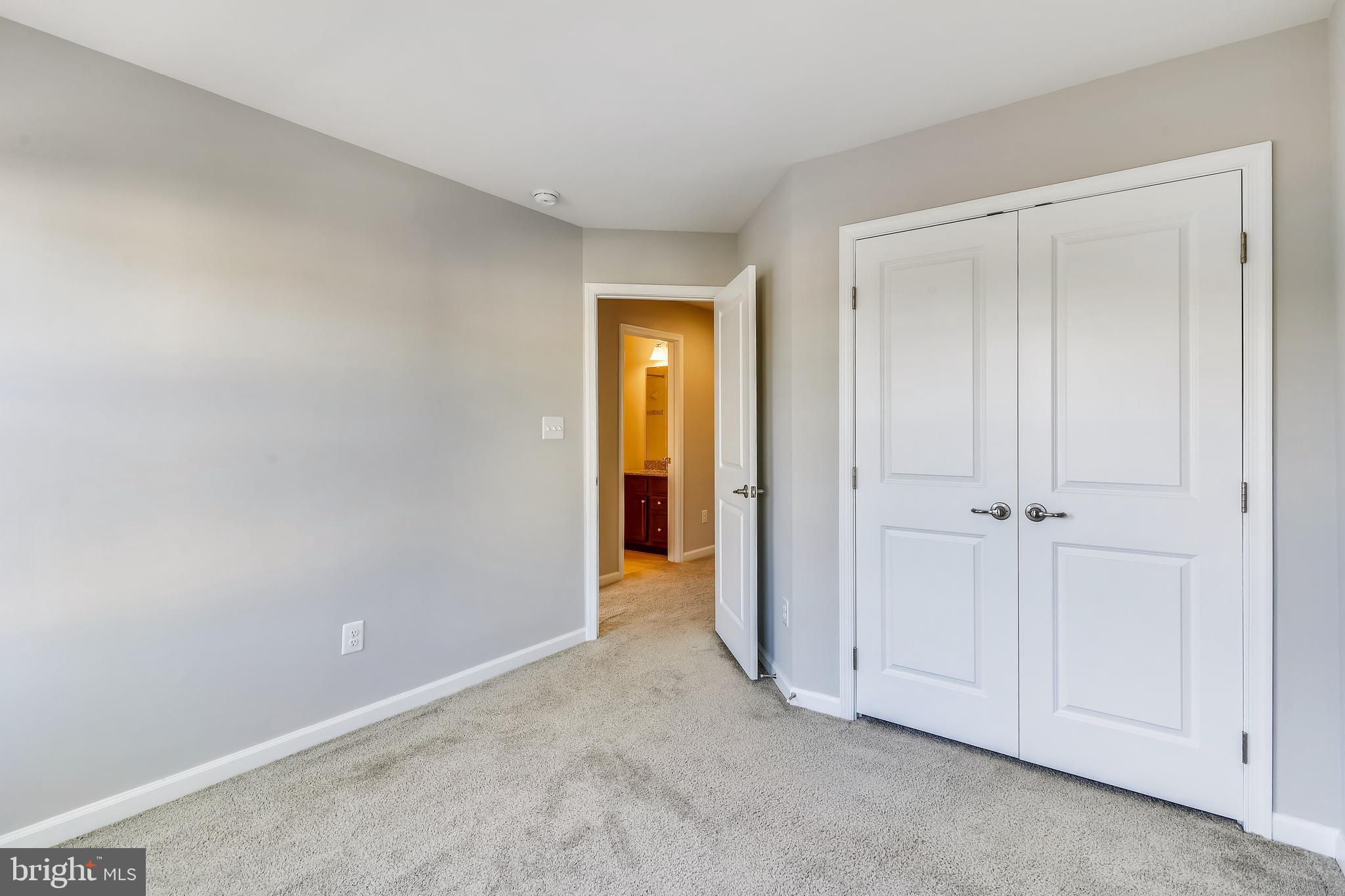 LAKE FREDERICK - Residential