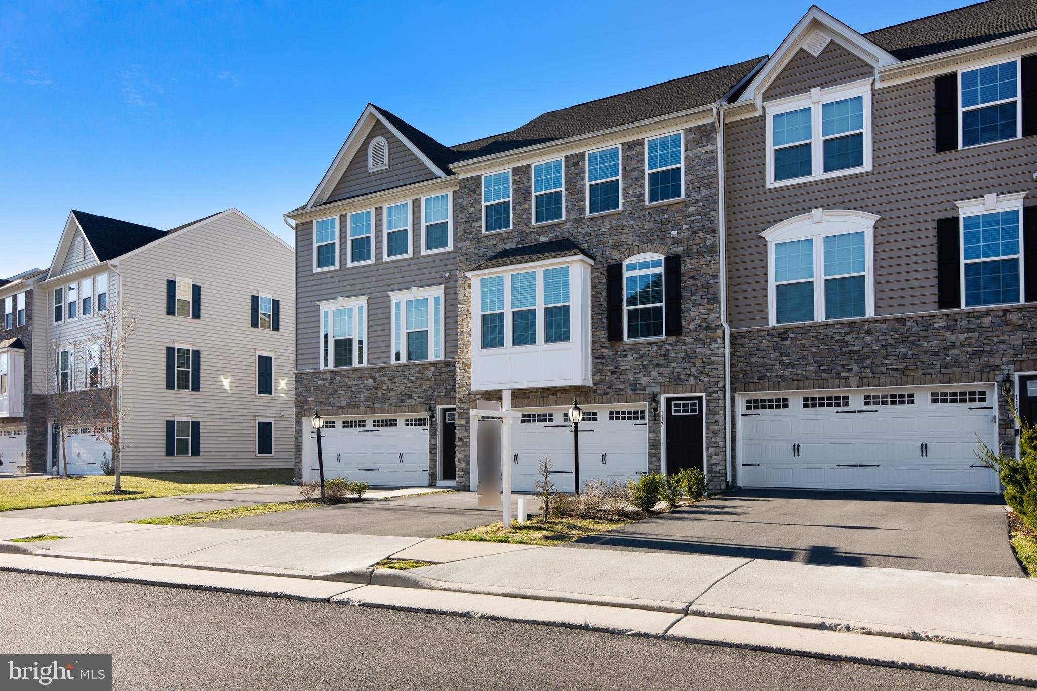 LAKE FREDERICK - Residential