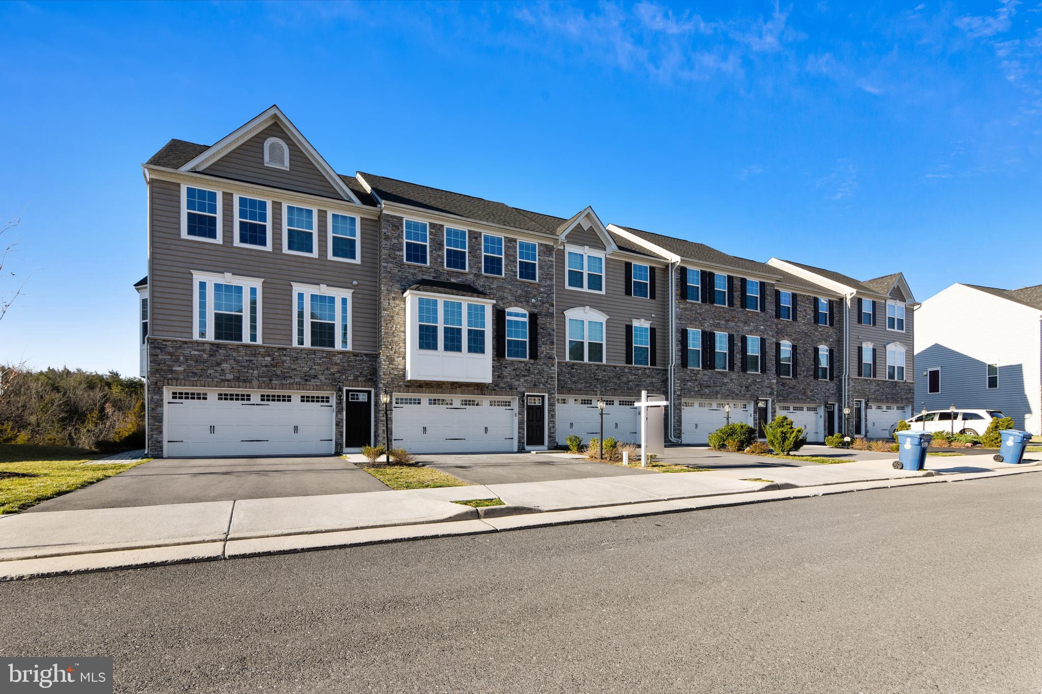 LAKE FREDERICK - Residential