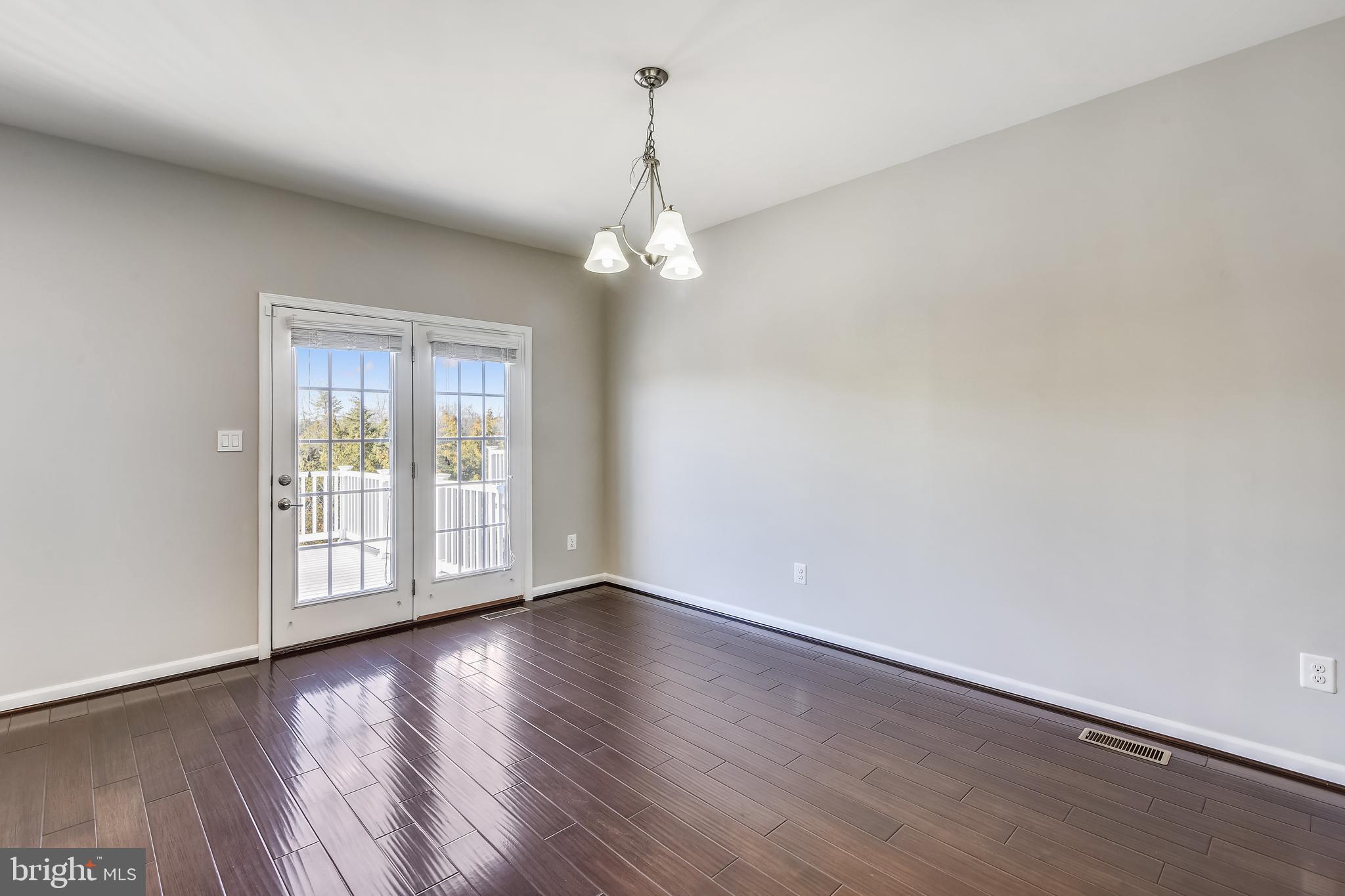 LAKE FREDERICK - Residential