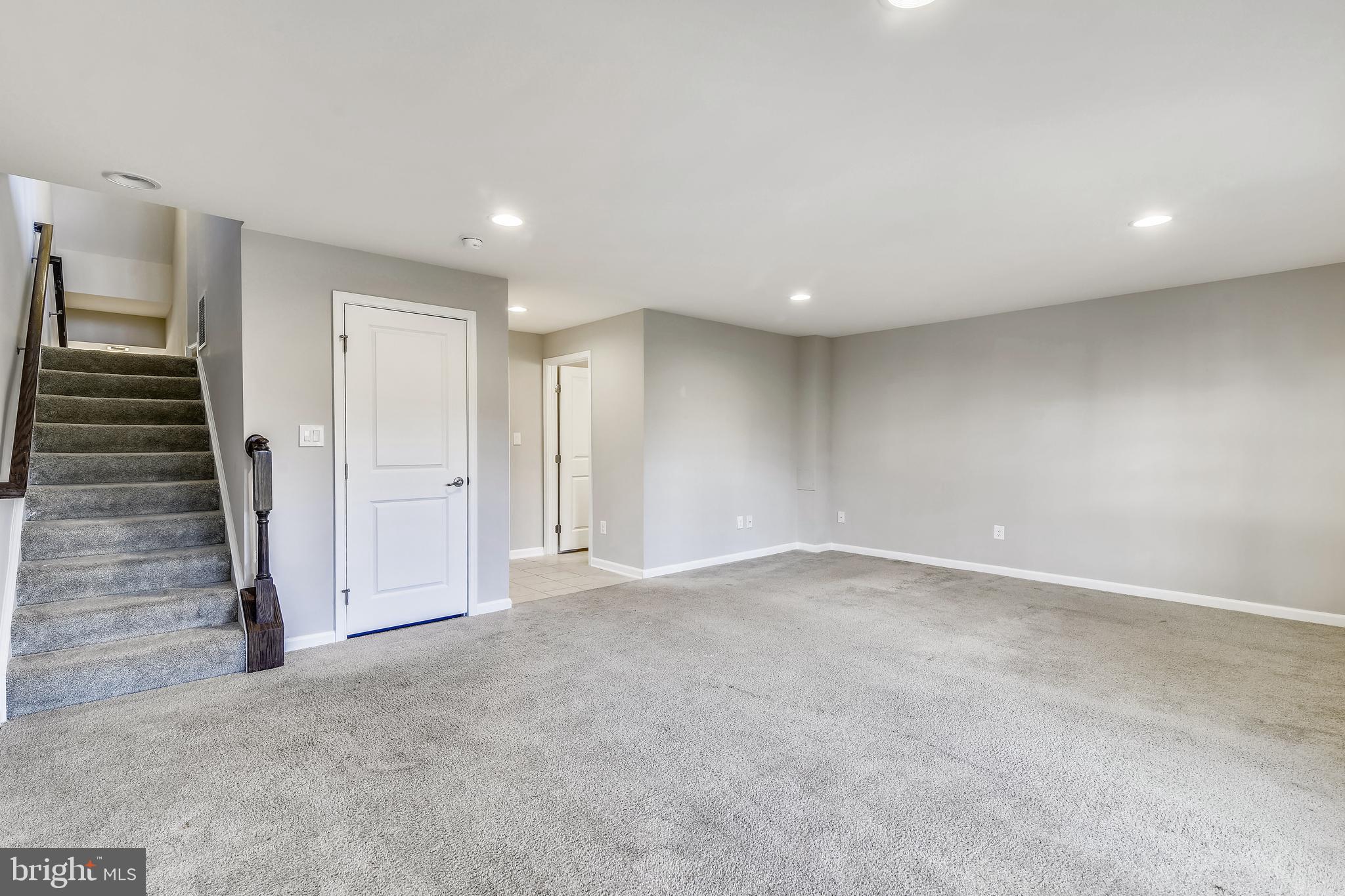 LAKE FREDERICK - Residential