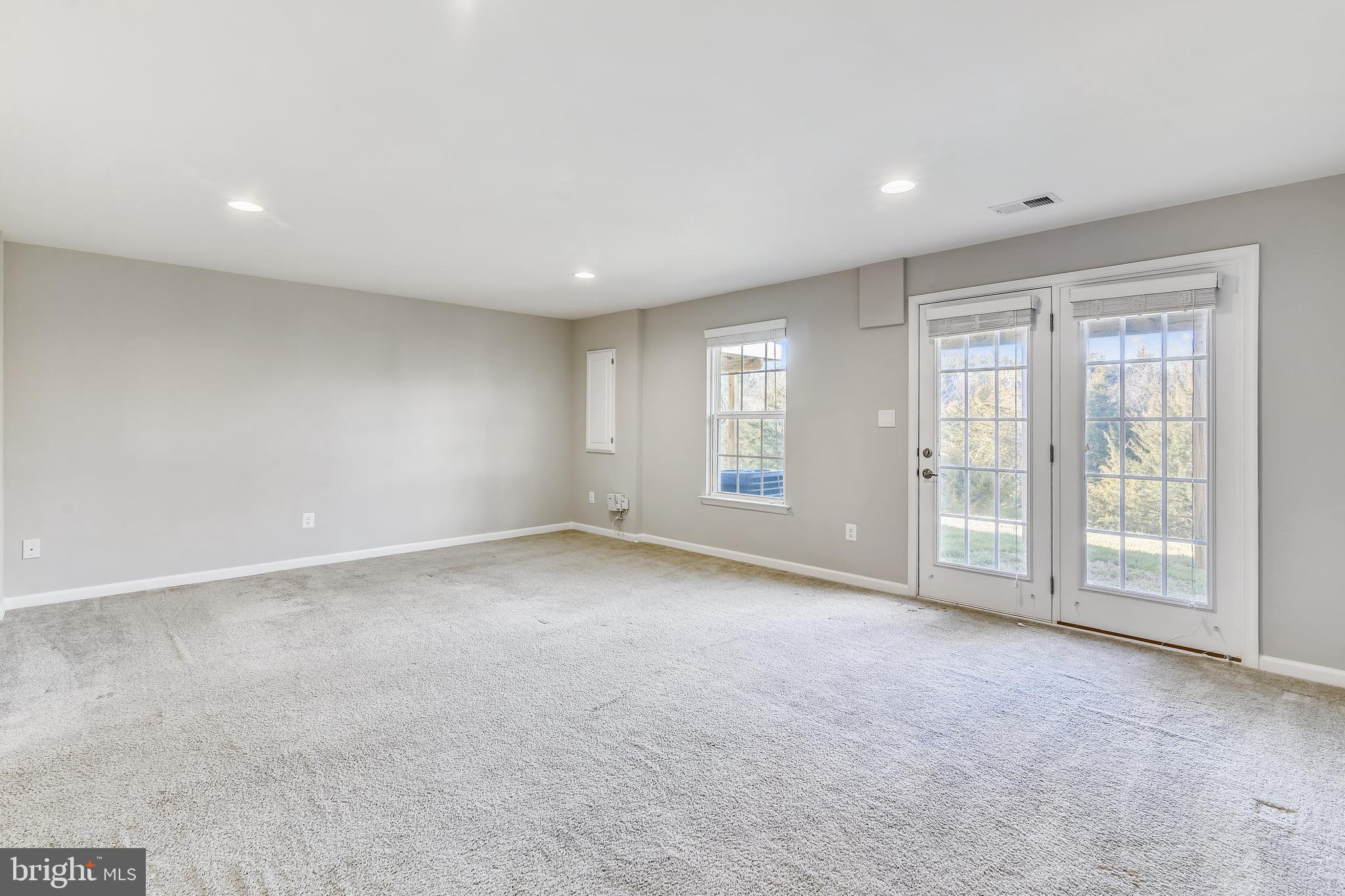 LAKE FREDERICK - Residential