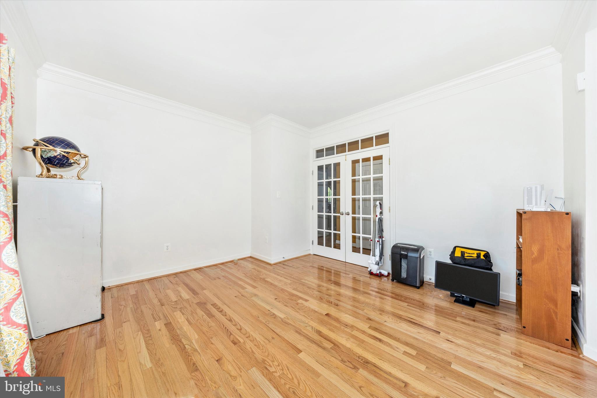 WEST FIELDS - Residential