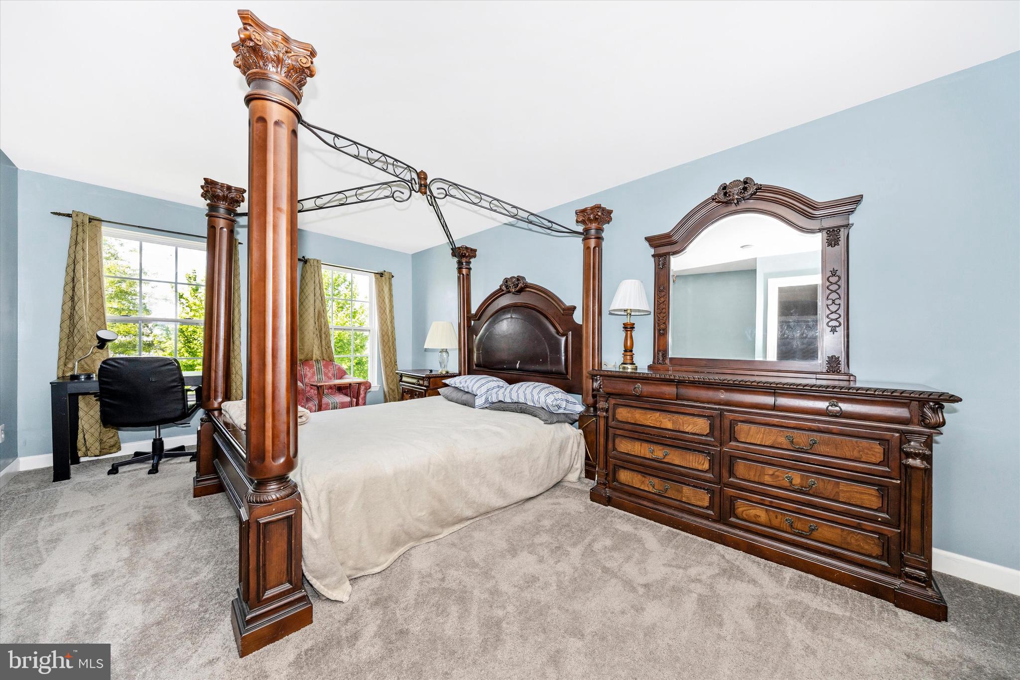 WEST FIELDS - Residential