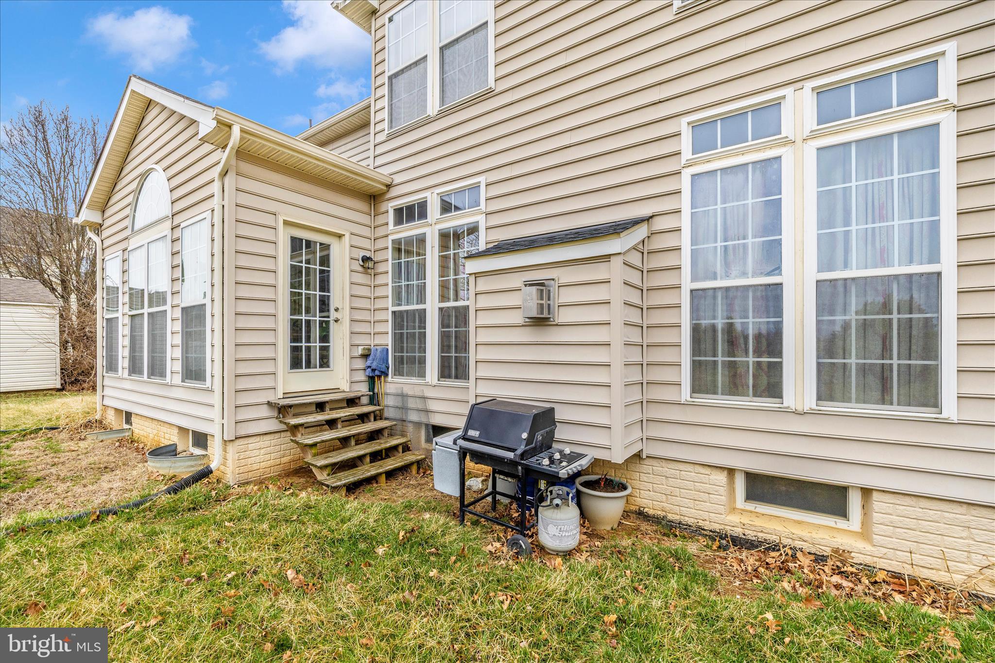 WEST FIELDS - Residential