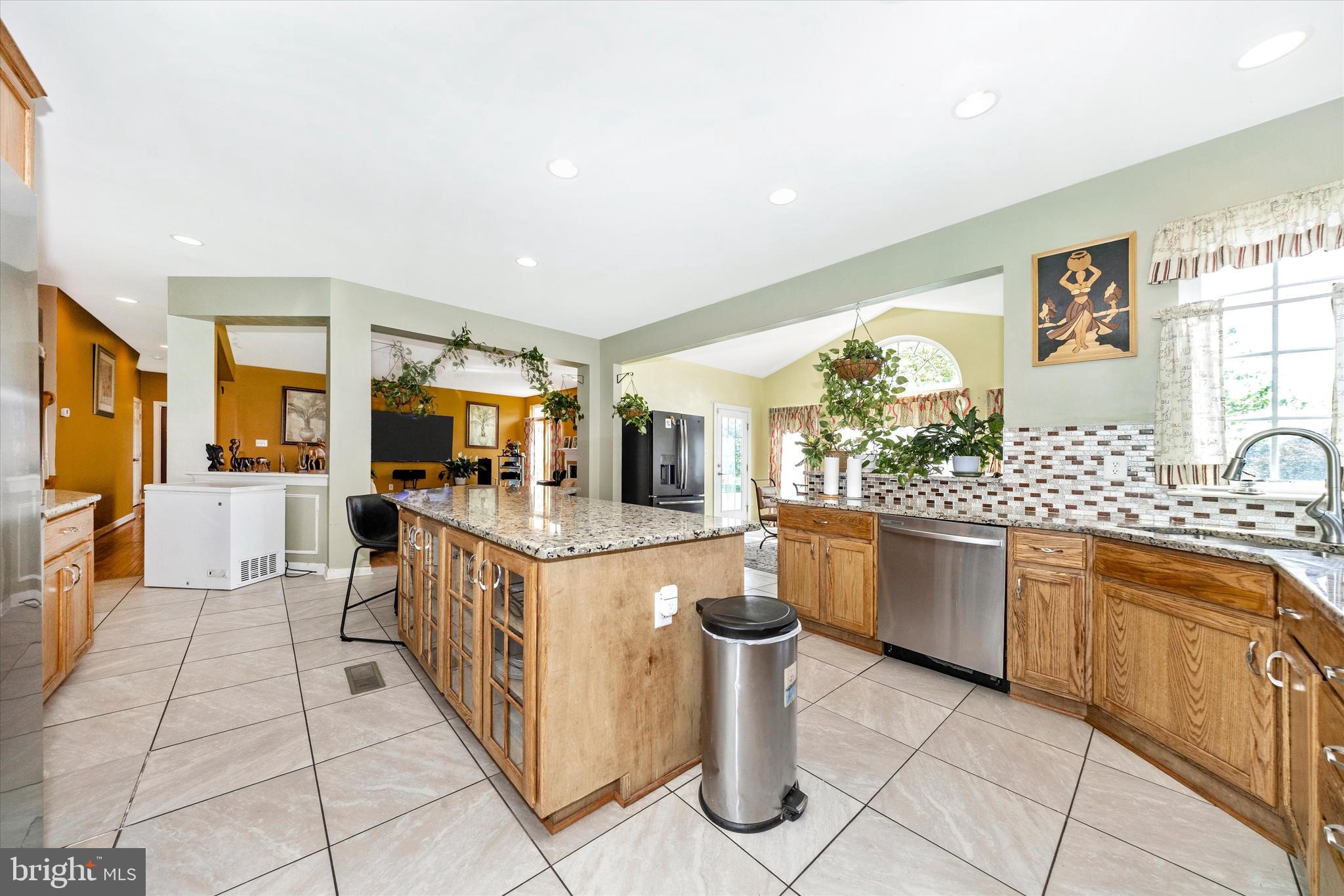 WEST FIELDS - Residential