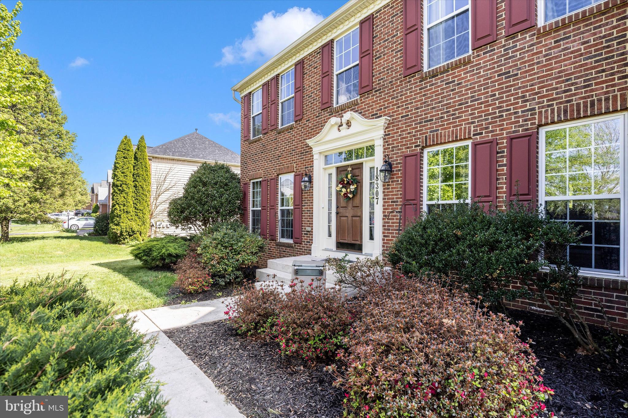 WEST FIELDS - Residential