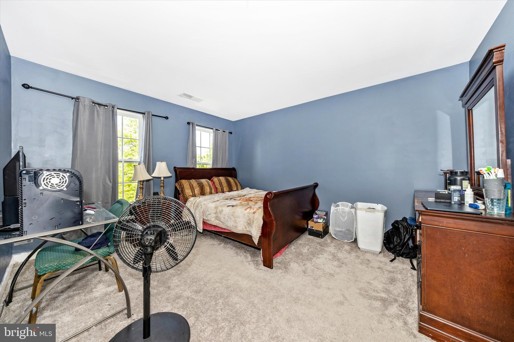 WEST FIELDS - Residential