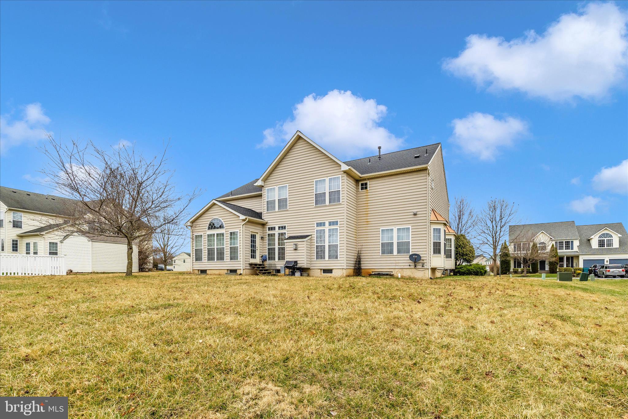 WEST FIELDS - Residential