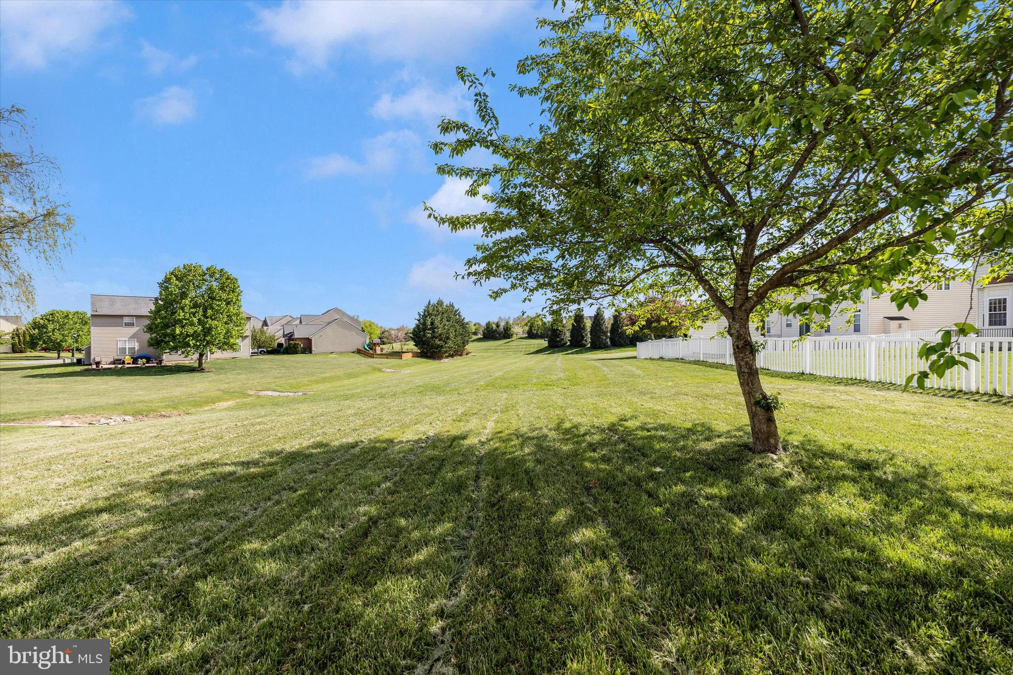 WEST FIELDS - Residential