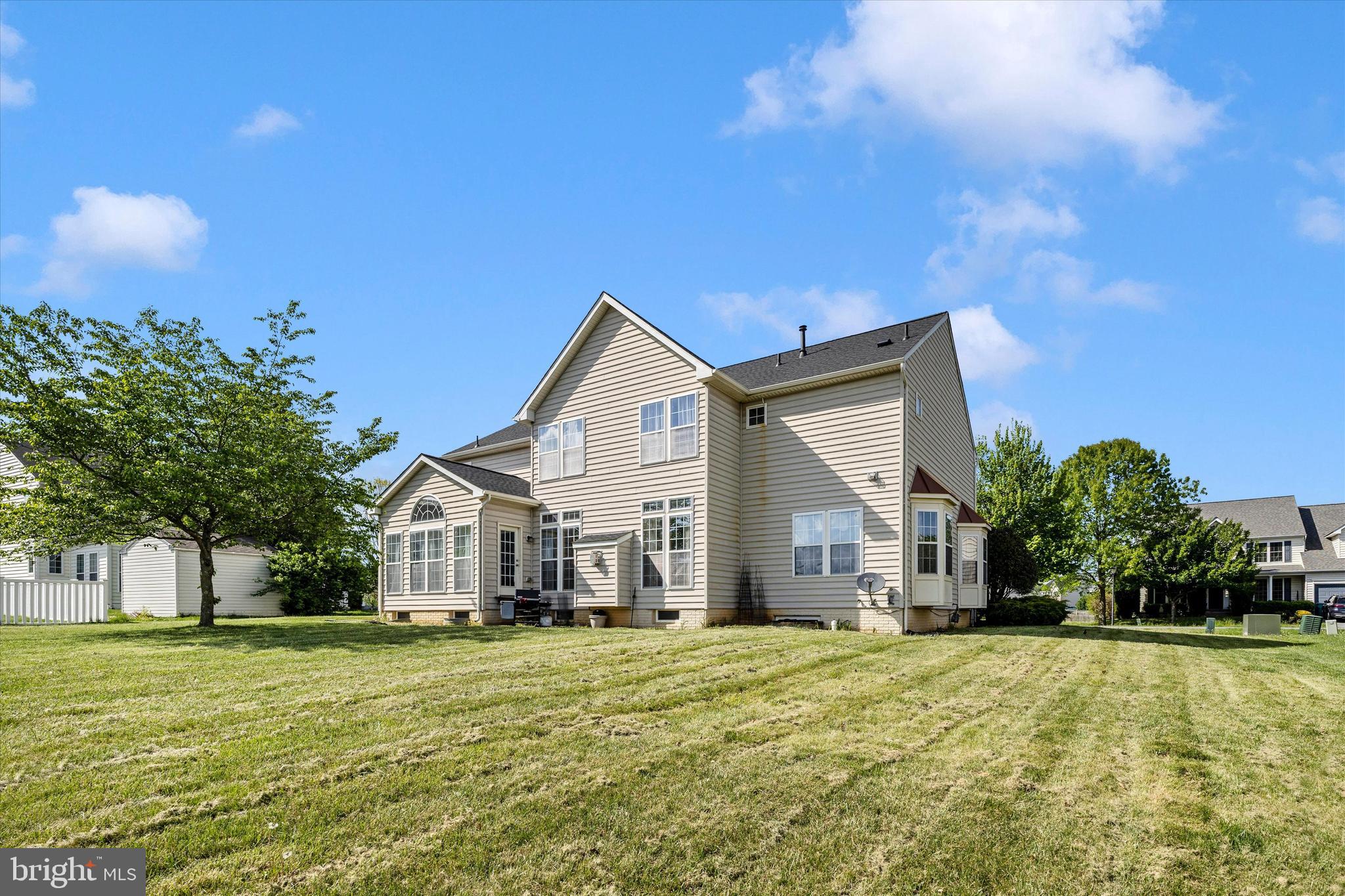 WEST FIELDS - Residential