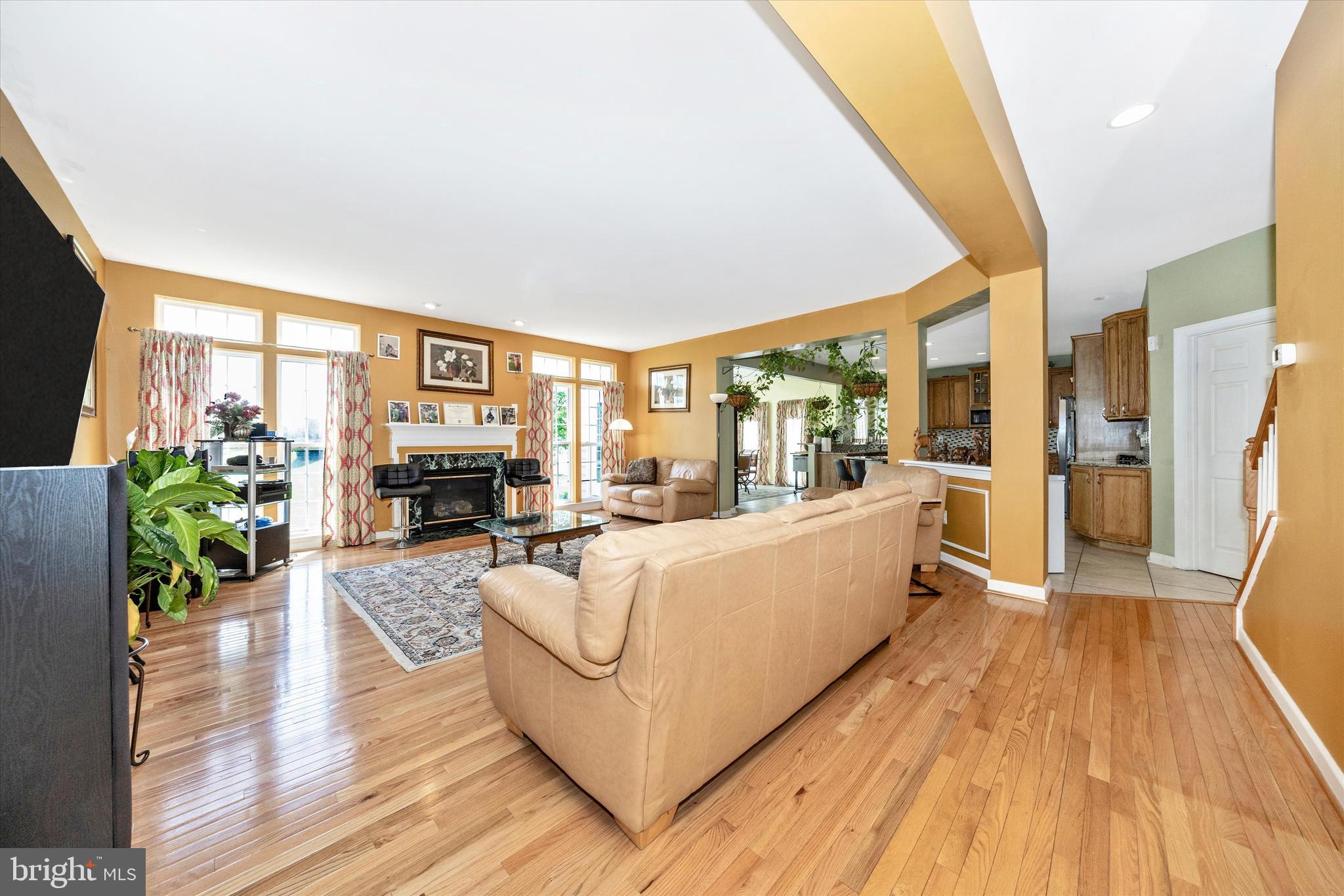 WEST FIELDS - Residential