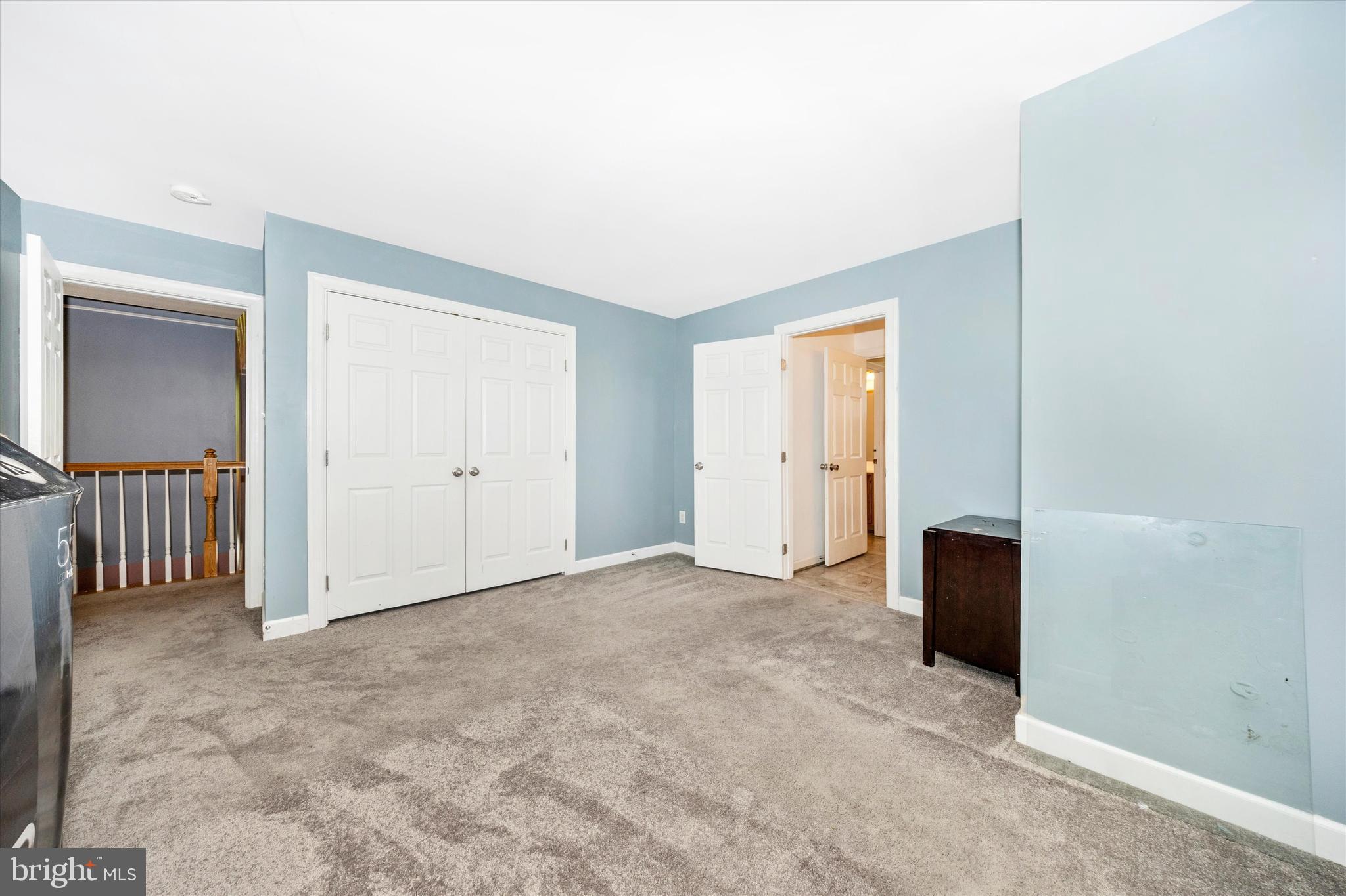 WEST FIELDS - Residential