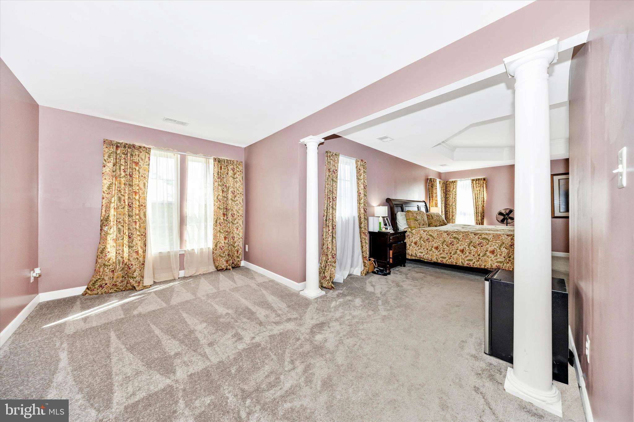 WEST FIELDS - Residential