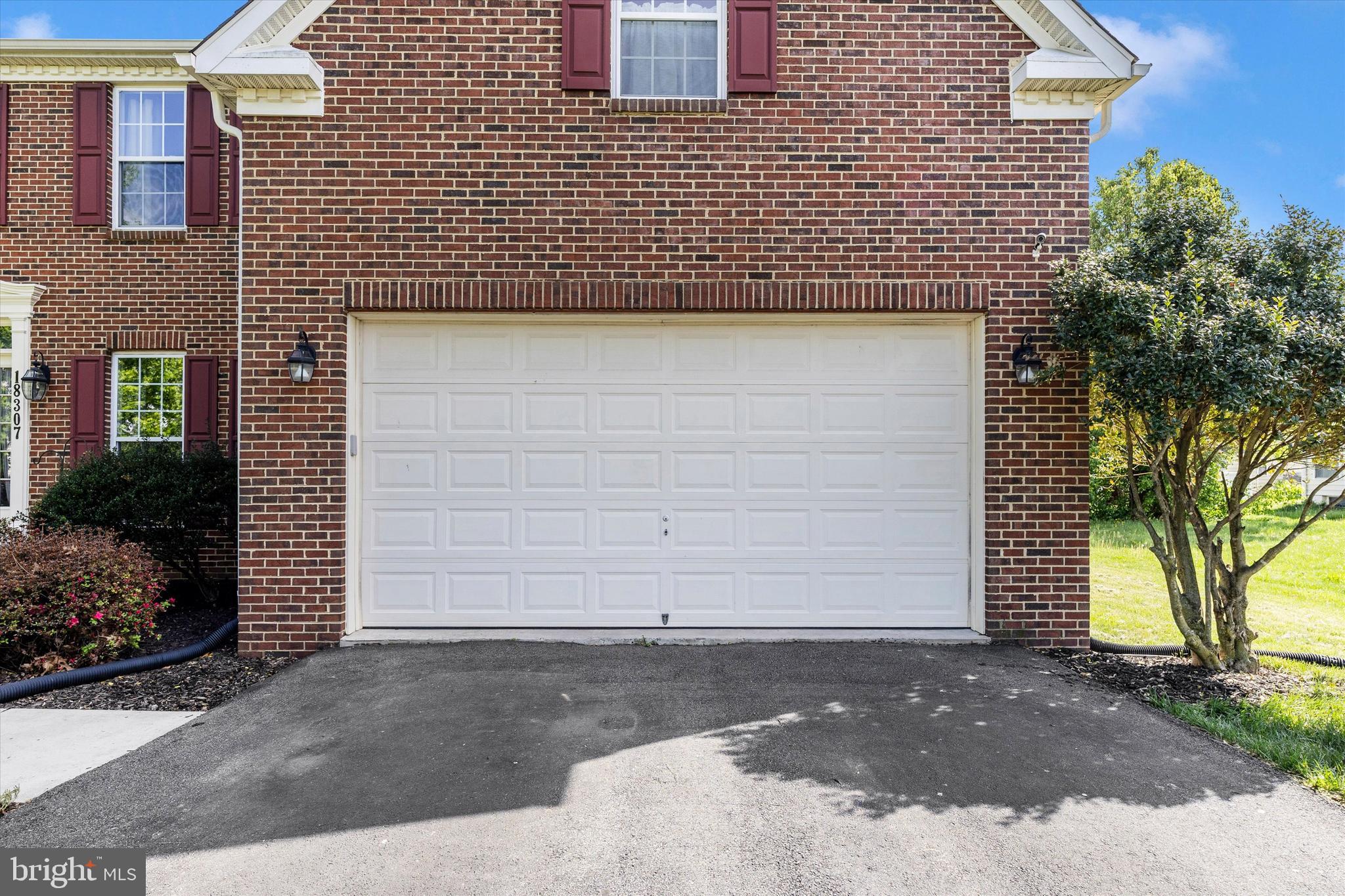 WEST FIELDS - Residential