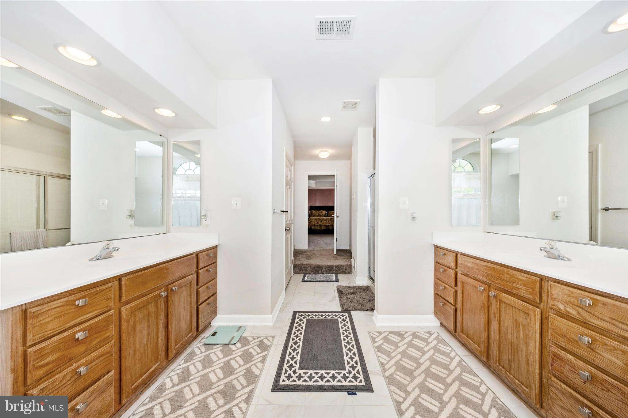 WEST FIELDS - Residential