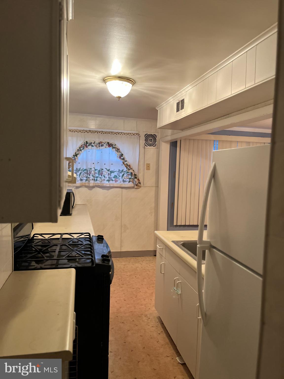 DELMAR VILLAGE - Residential