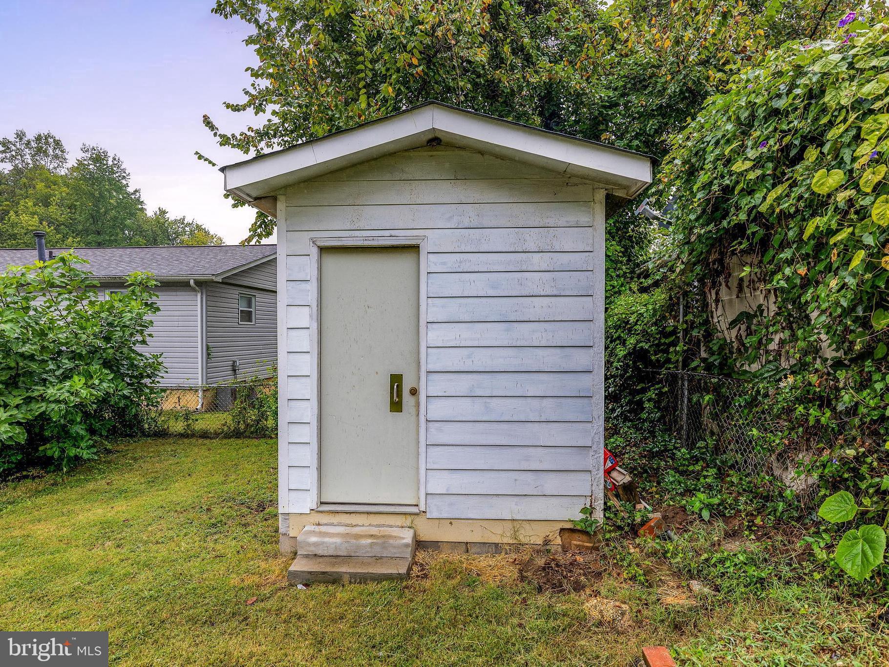 CARMODY HILLS - Residential