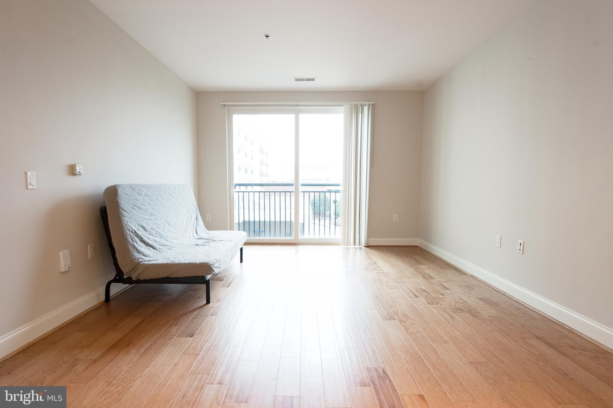 PALLADIAN - Residential Lease