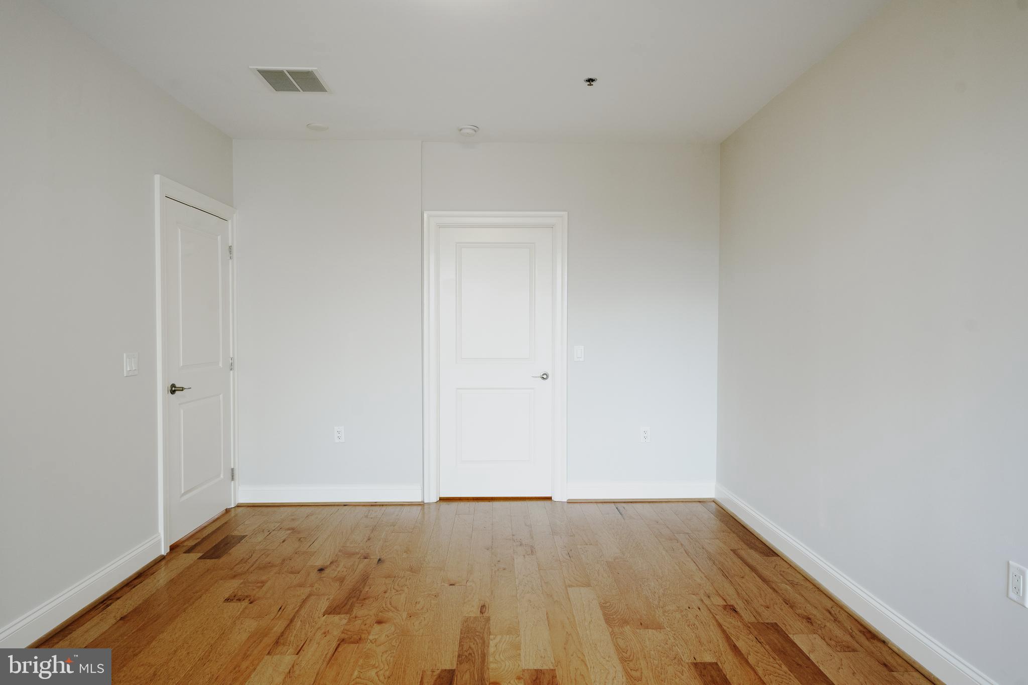 PALLADIAN - Residential Lease